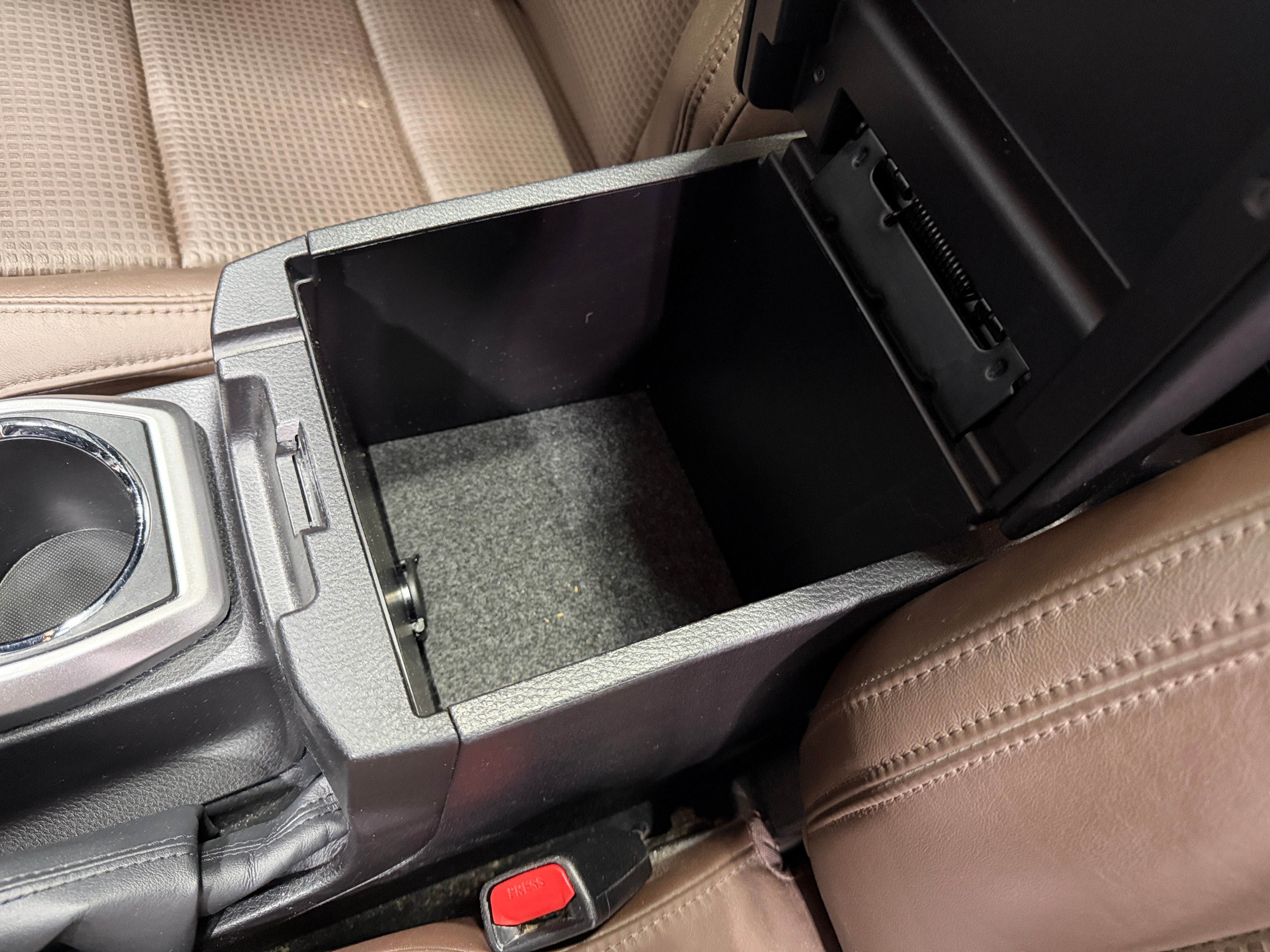 2016 Toyota Tacoma Limited - Photo 17
