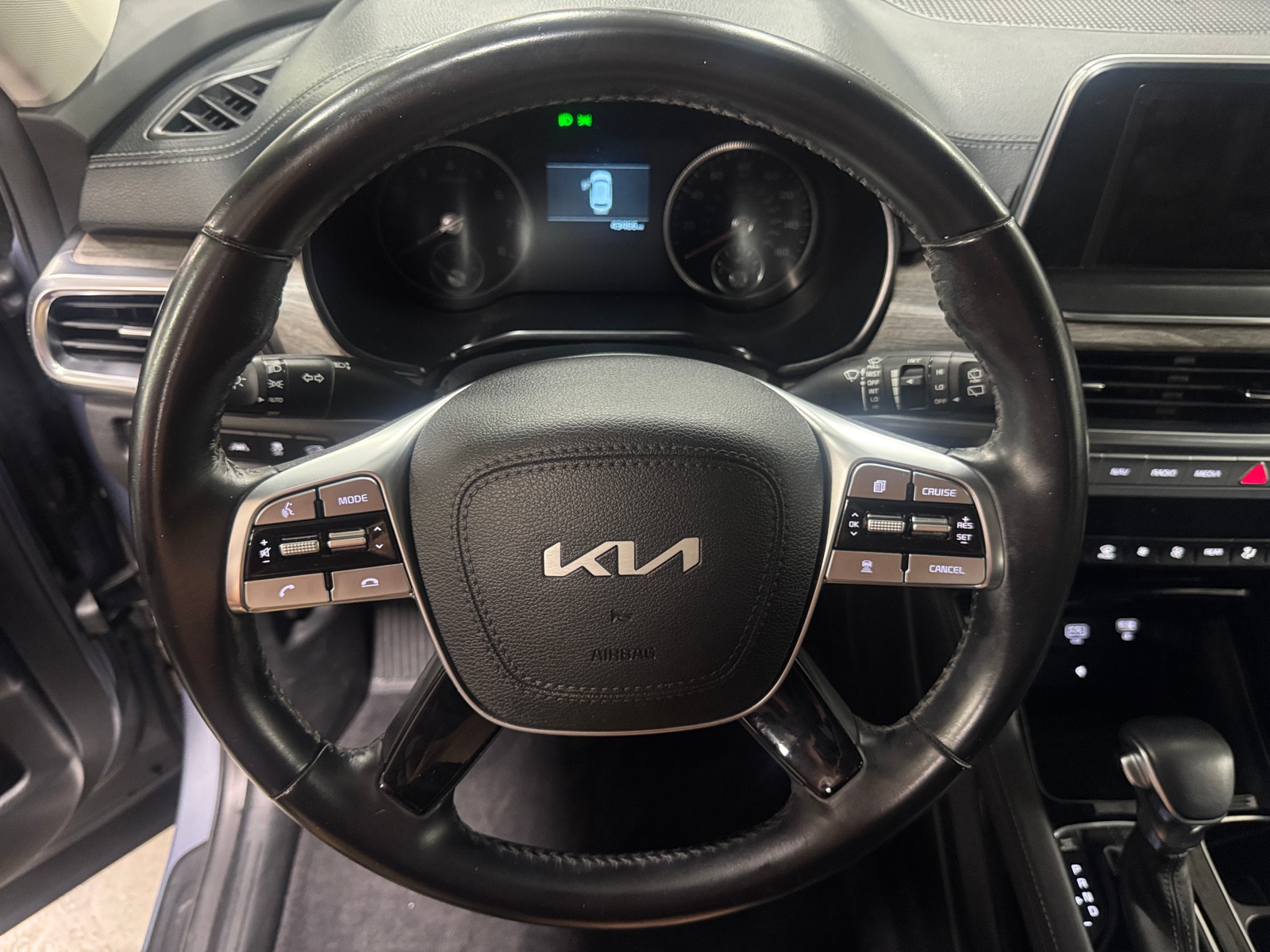 Thumbnail: 2022 Kia Telluride - 4