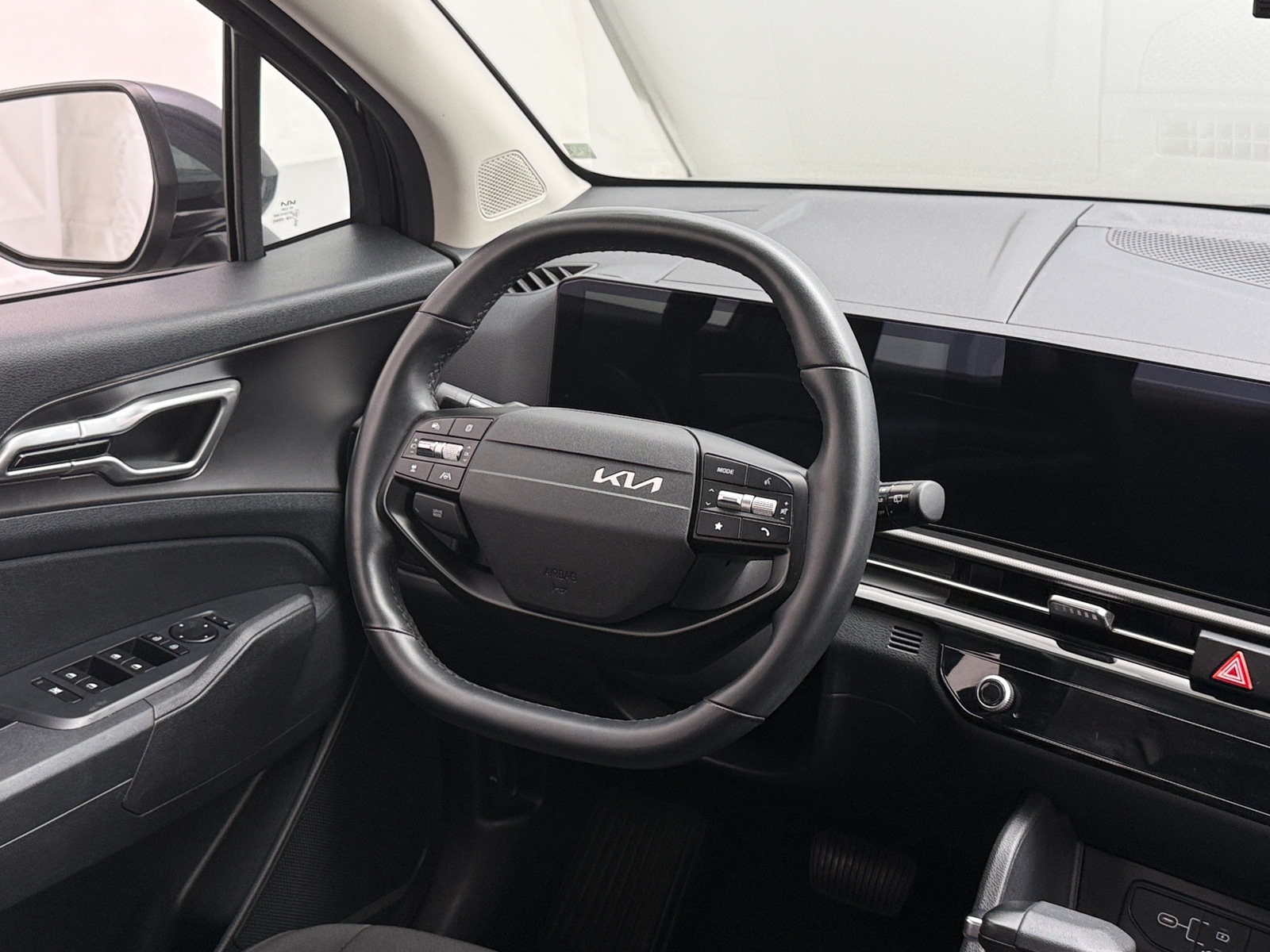 Thumbnail: 2026 Kia Sportage - 5