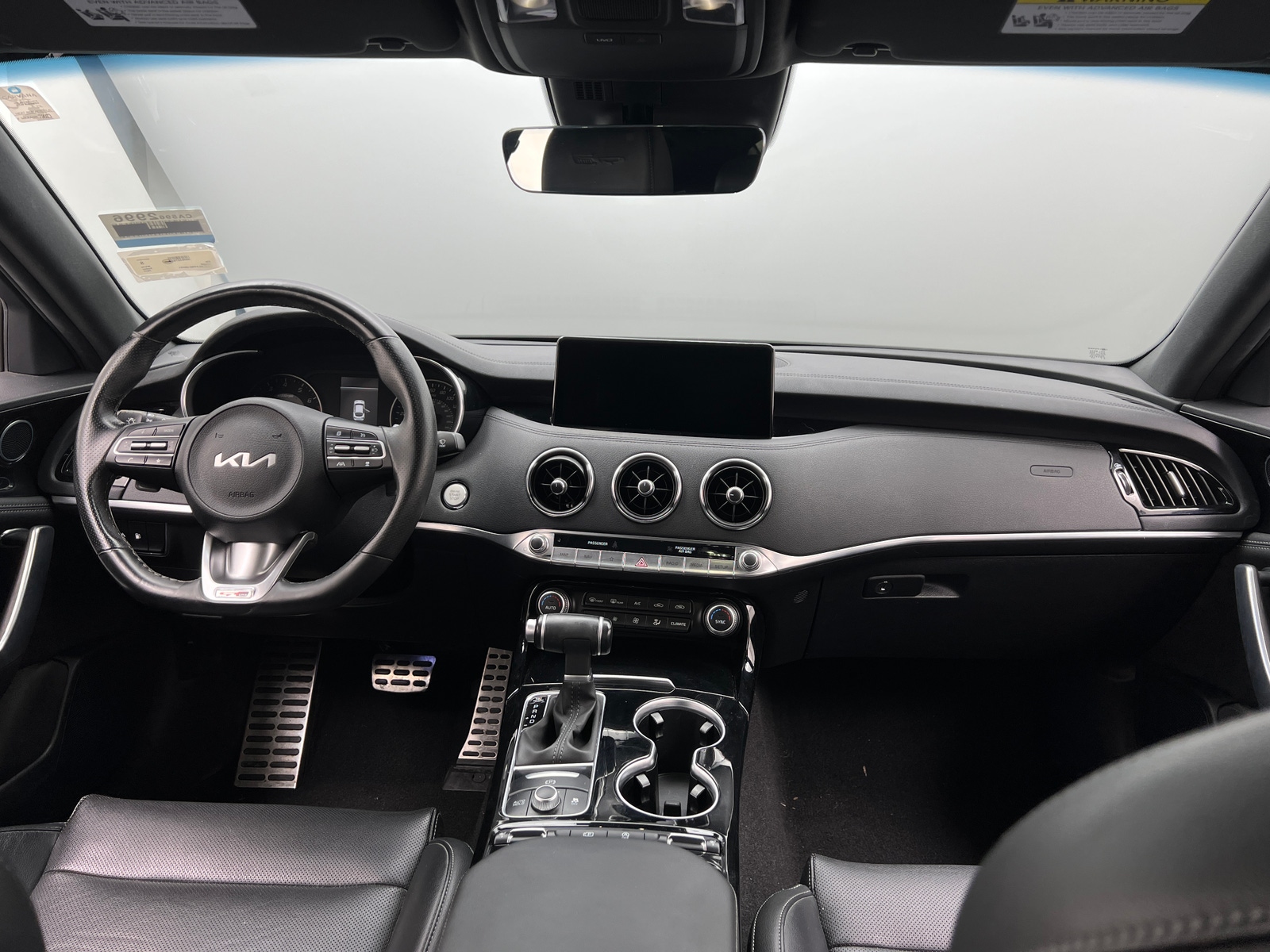 Thumbnail: 2022 Kia Stinger - 2