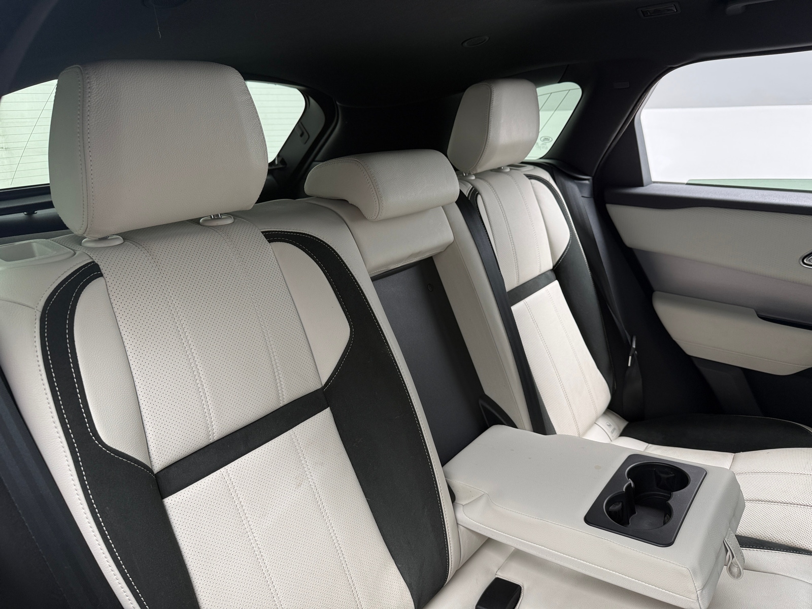 Thumbnail: 2023 Land Rover Range Rover Velar - 5
