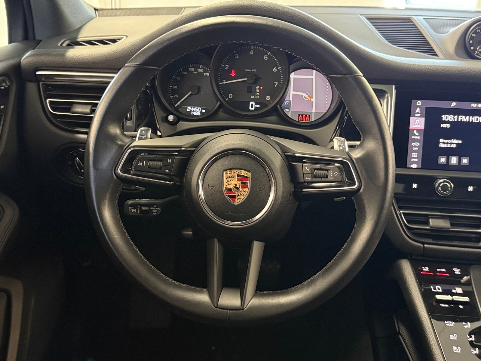 Thumbnail: 2024 Porsche Macan - 5