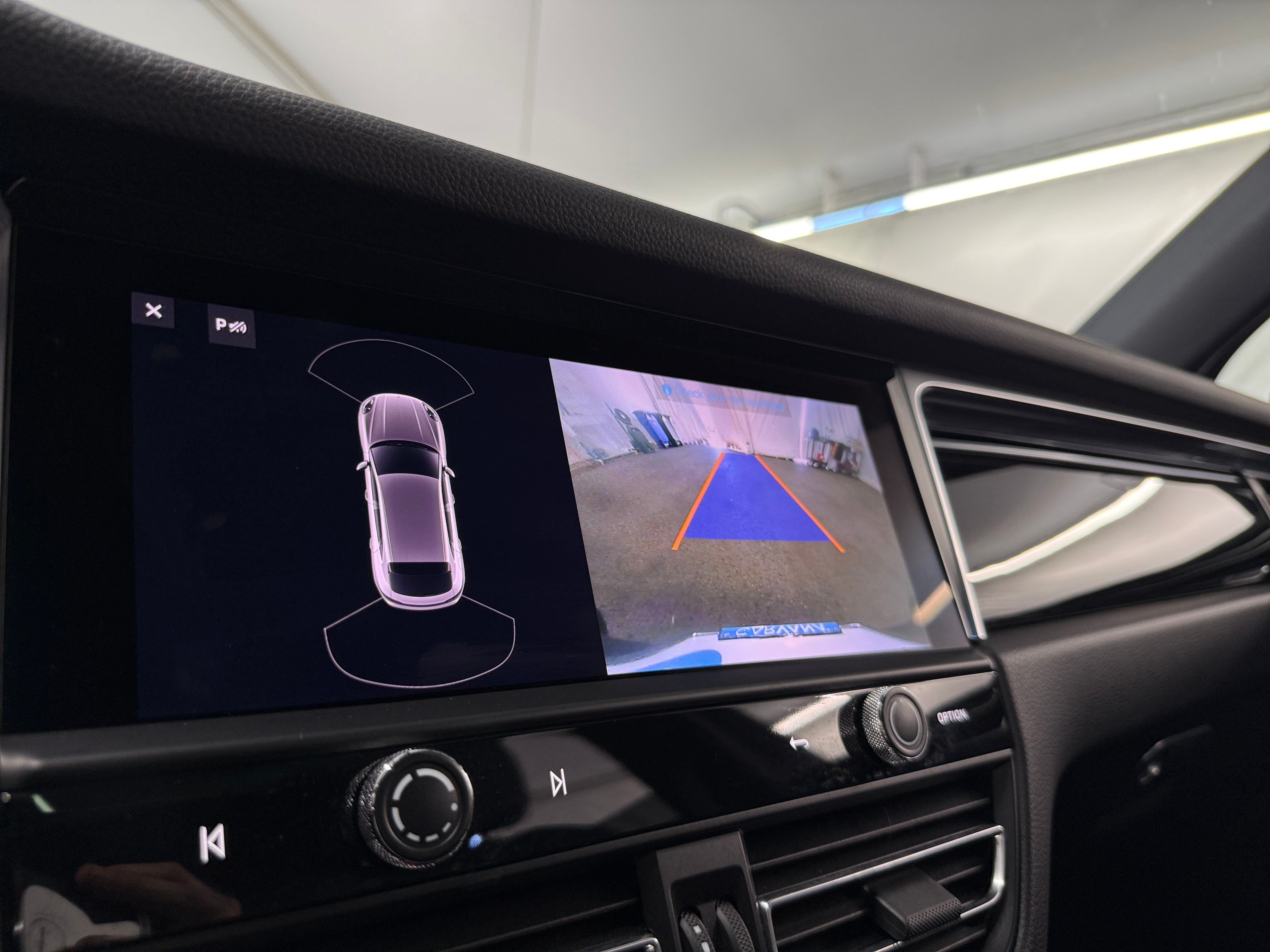2024 Porsche Macan Base - Photo 17