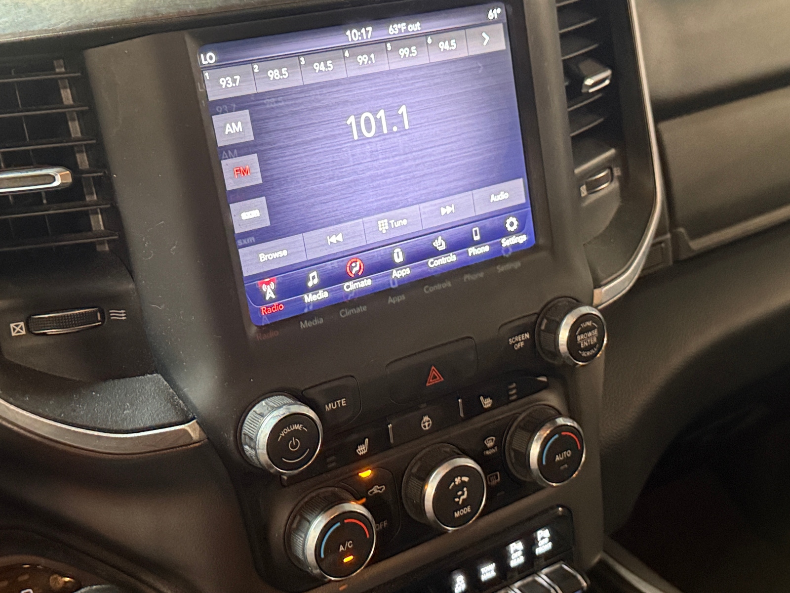Thumbnail: 2019 RAM 1500 - 4