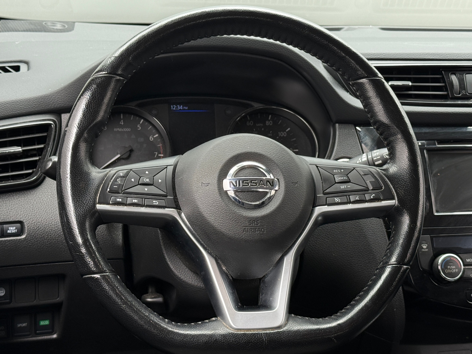 Thumbnail: 2021 Nissan Rogue Sport - 5