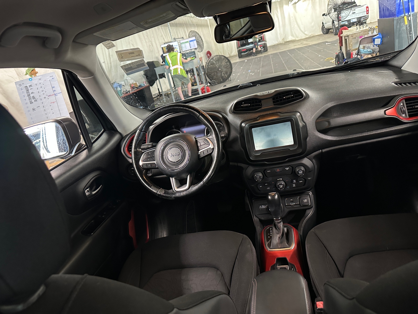 Thumbnail: 2018 Jeep Renegade - 3