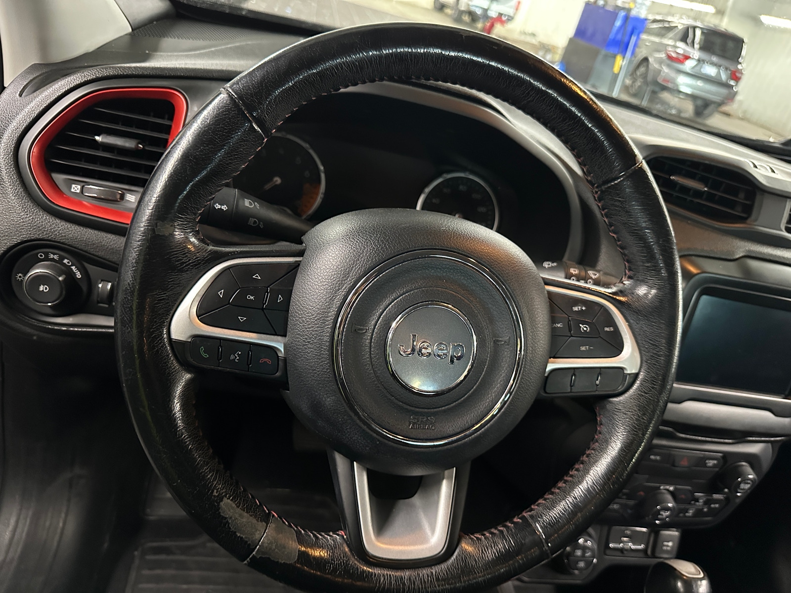 Thumbnail: 2018 Jeep Renegade - 5