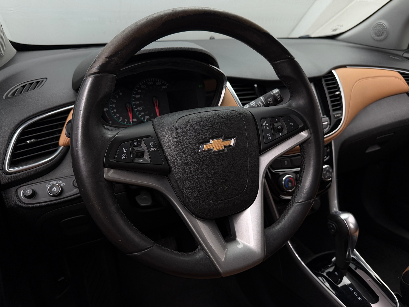 Thumbnail: 2017 Chevrolet Trax - 4