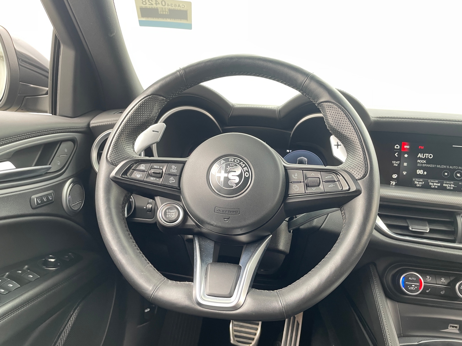 Thumbnail: 2024 Alfa Romeo Stelvio - 4