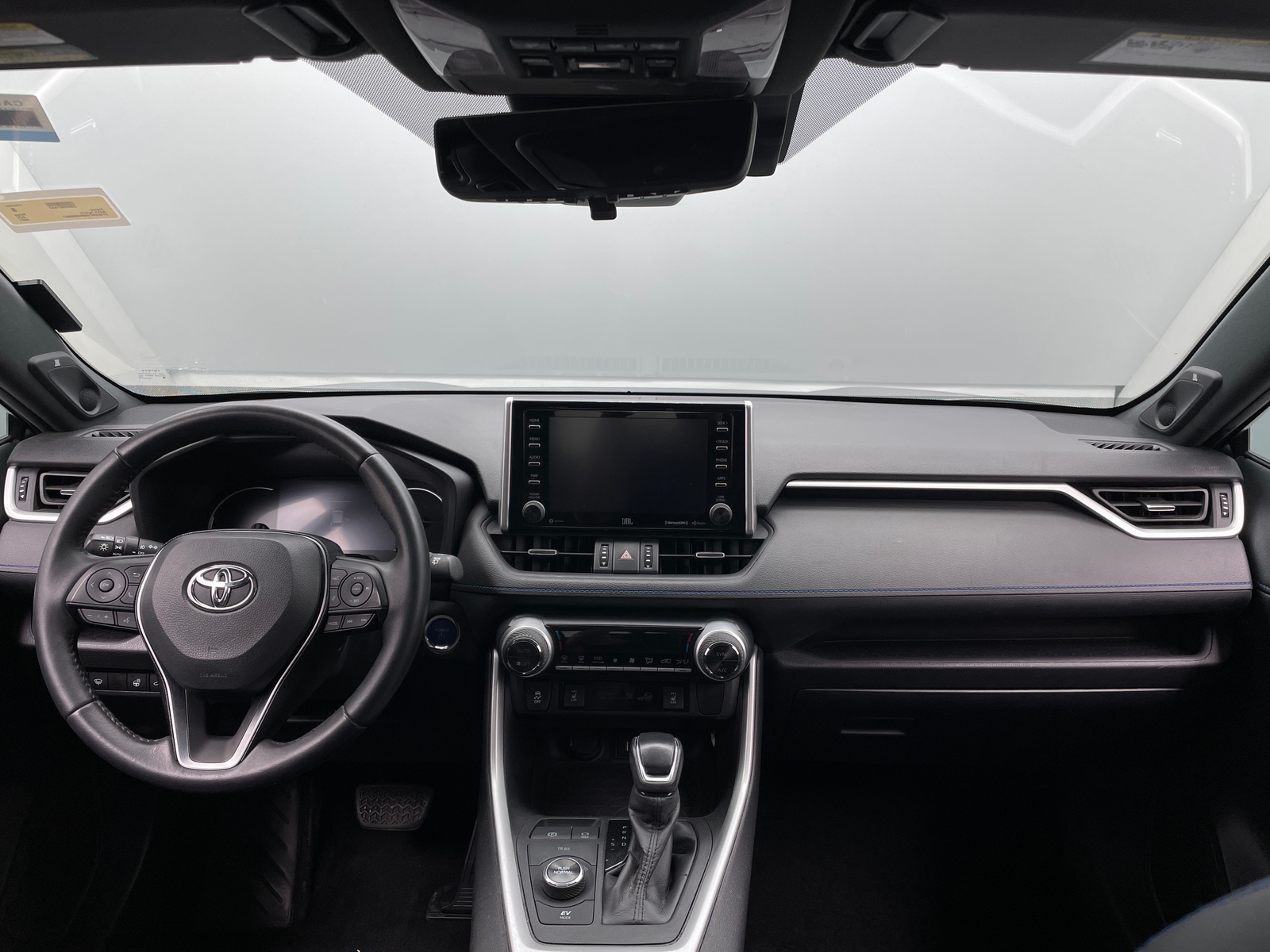 Thumbnail: 2021 Toyota RAV4 - 3