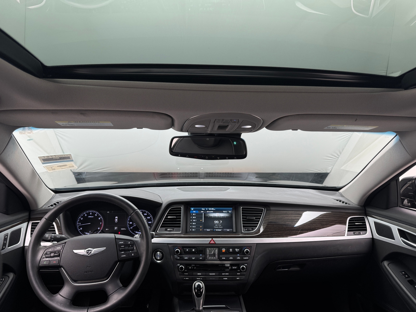 Thumbnail: 2015 Hyundai Genesis - 2
