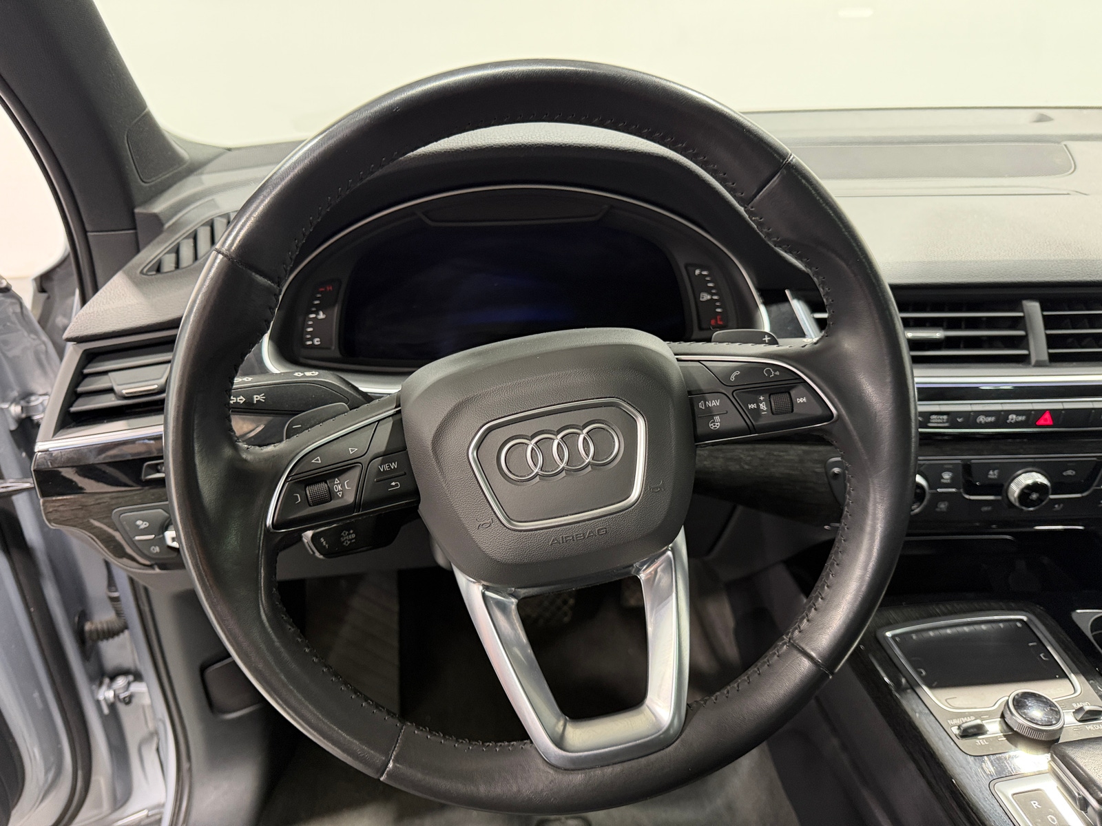 Thumbnail: 2019 Audi Q7 - 4
