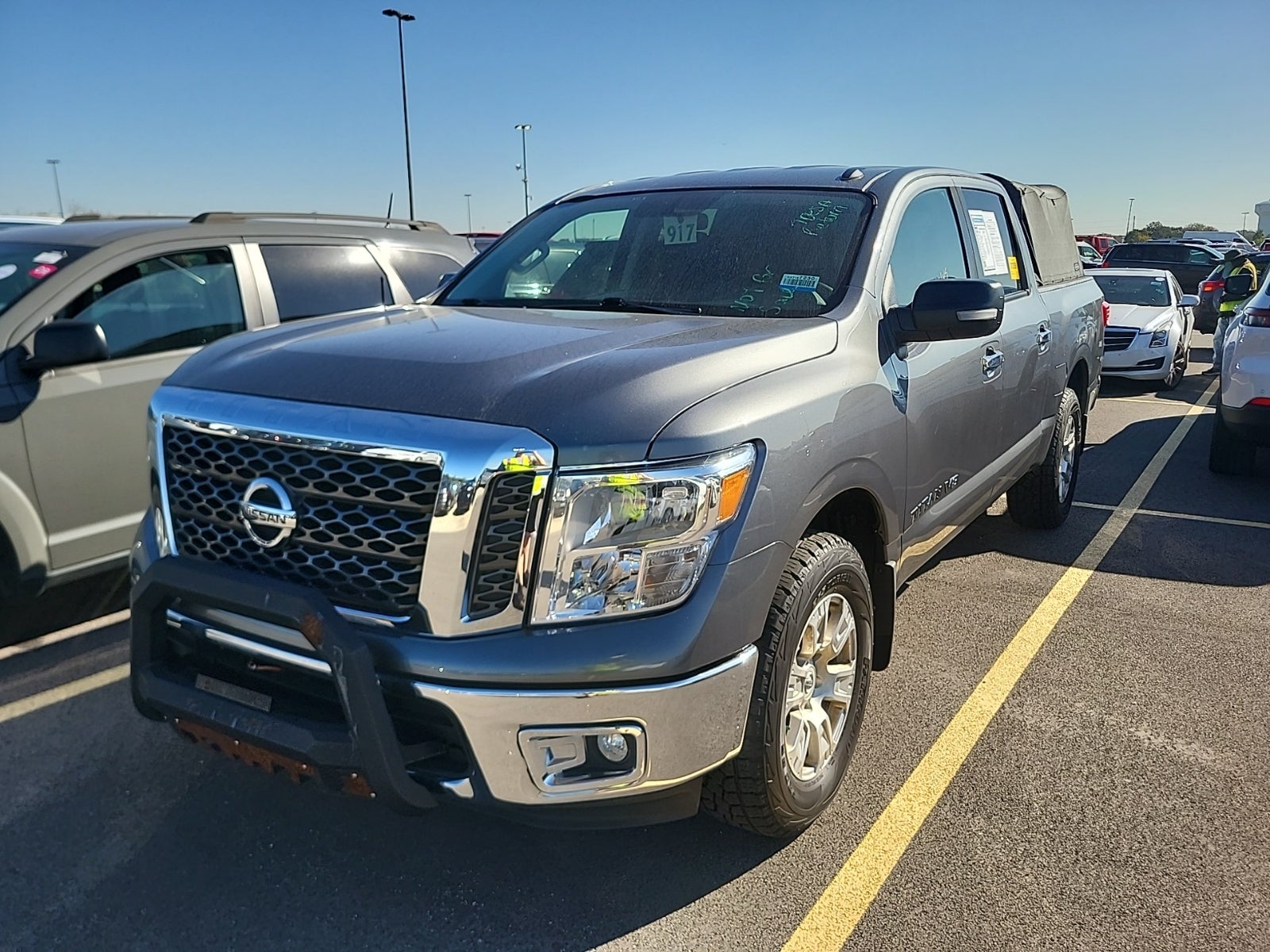2018 Nissan Titan 4x4 Crew Cab SV