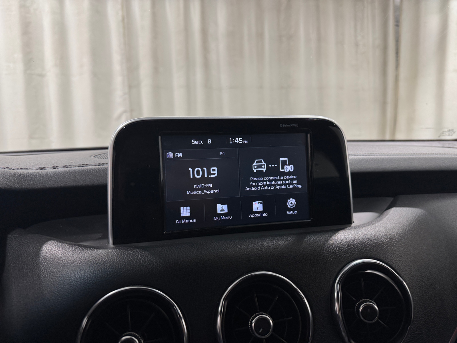 Thumbnail: 2019 Kia Stinger - 3
