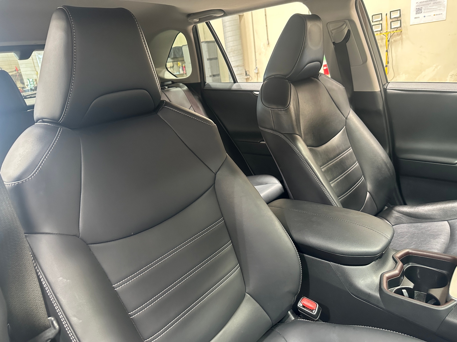 Thumbnail: 2019 Toyota RAV4 - 2
