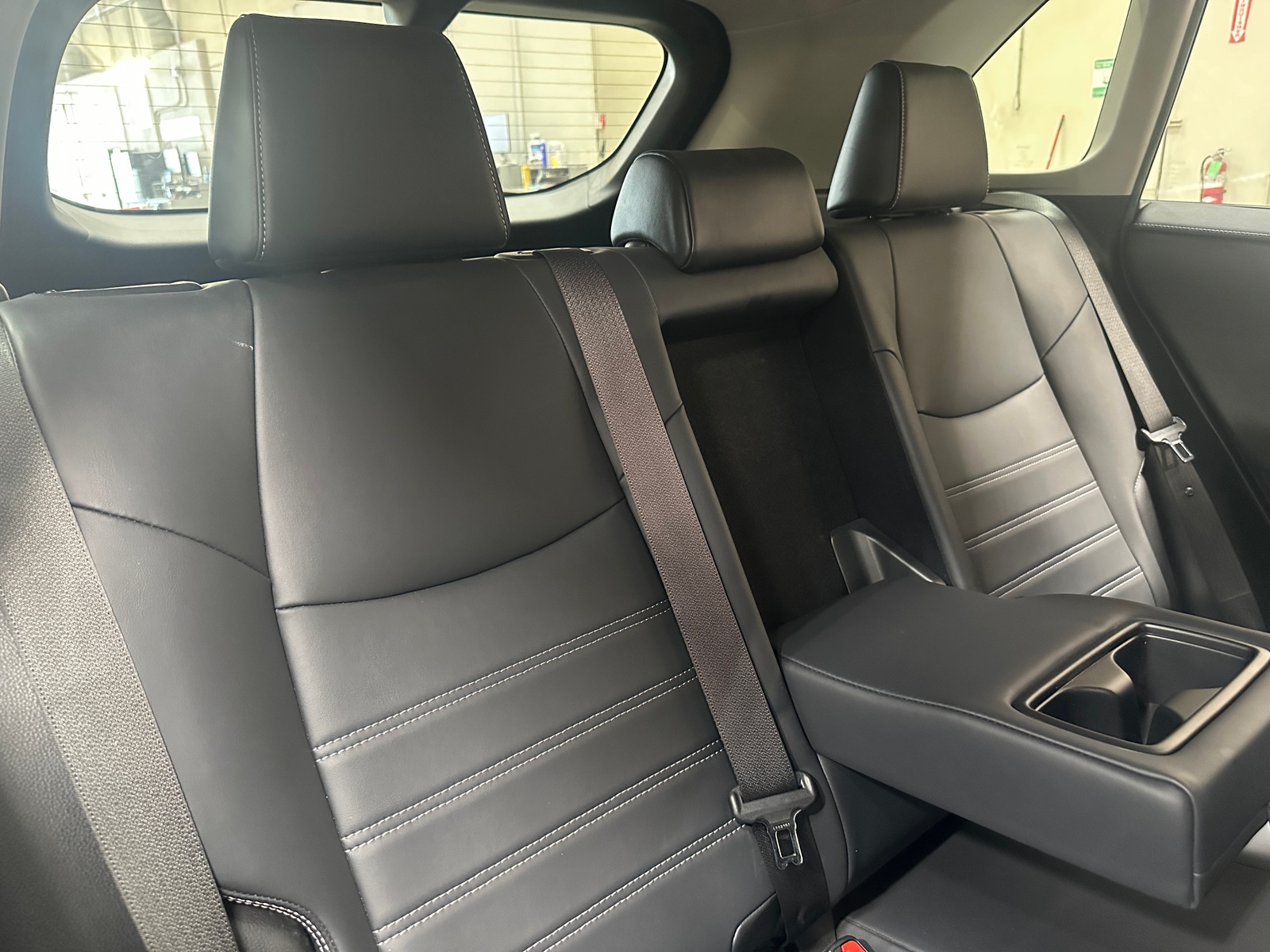 Thumbnail: 2019 Toyota RAV4 - 6