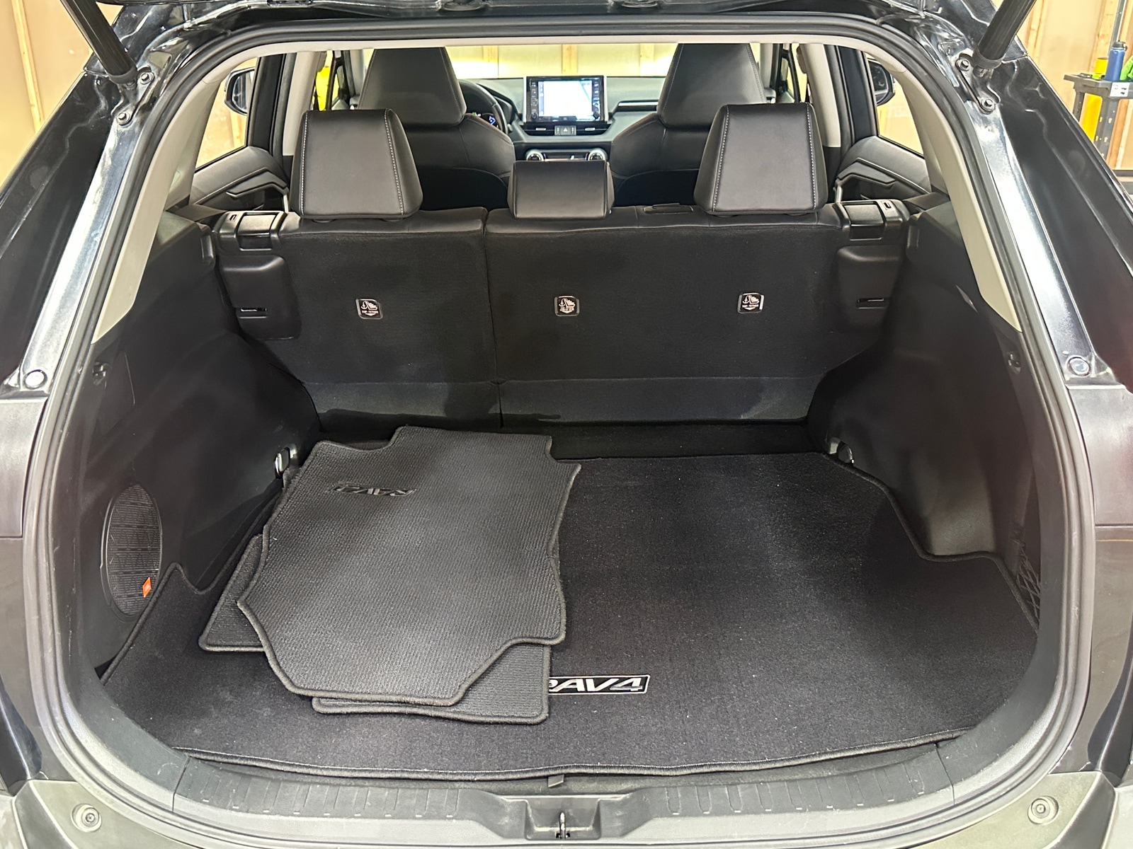 Thumbnail: 2019 Toyota RAV4 - 7