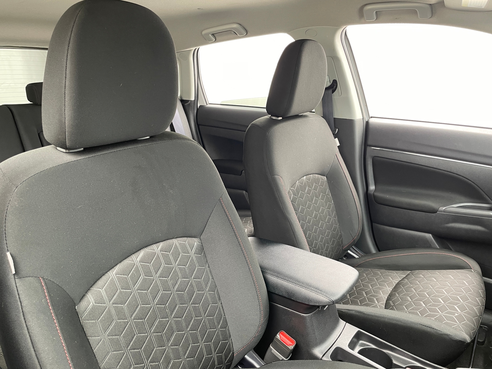 Thumbnail: 2024 Mitsubishi Outlander Sport - 2