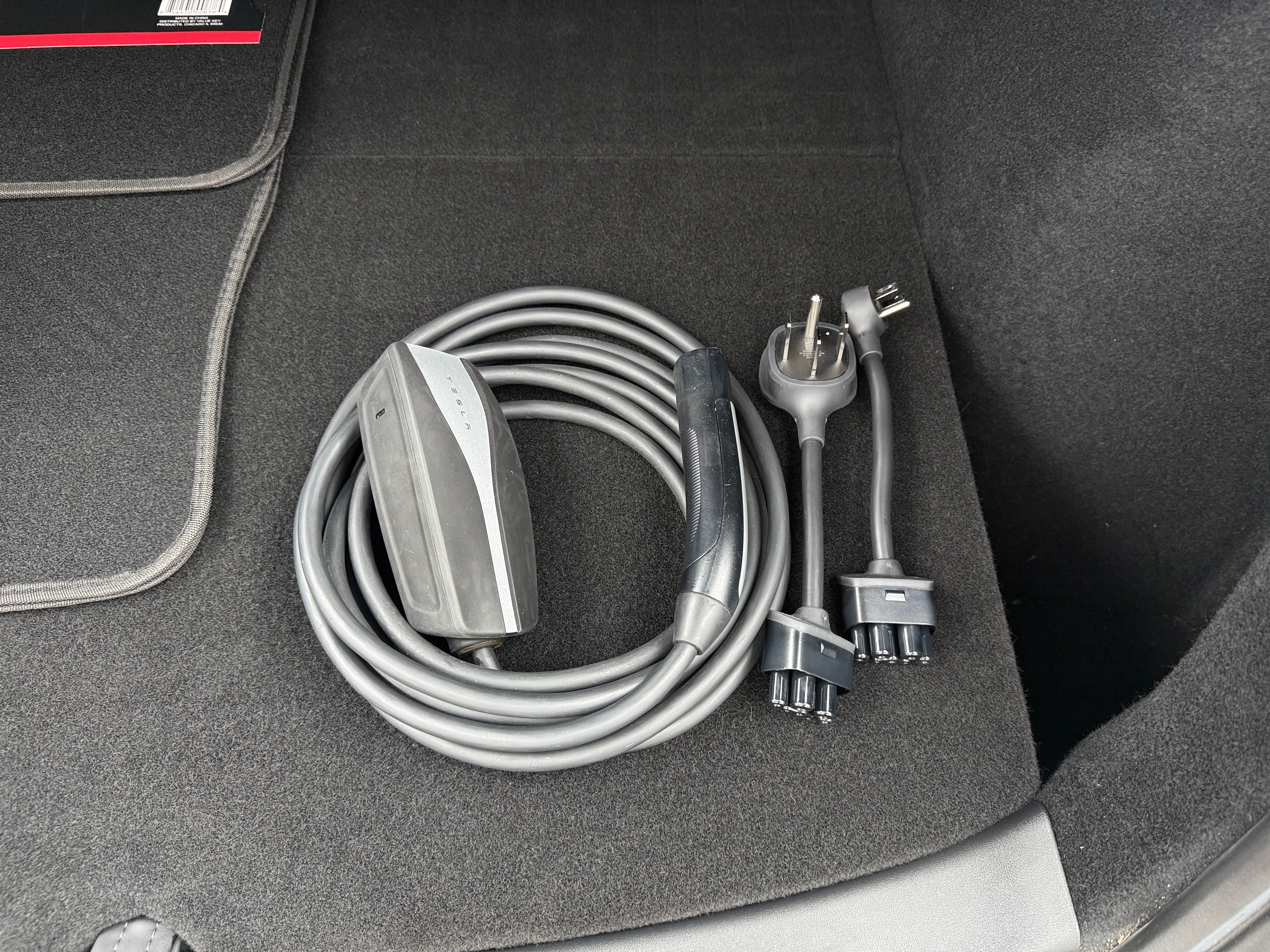 Used 2024 Tesla Model Y Long Range with VIN 7SAYGDEEXRA324968 for sale in Auburn, WA