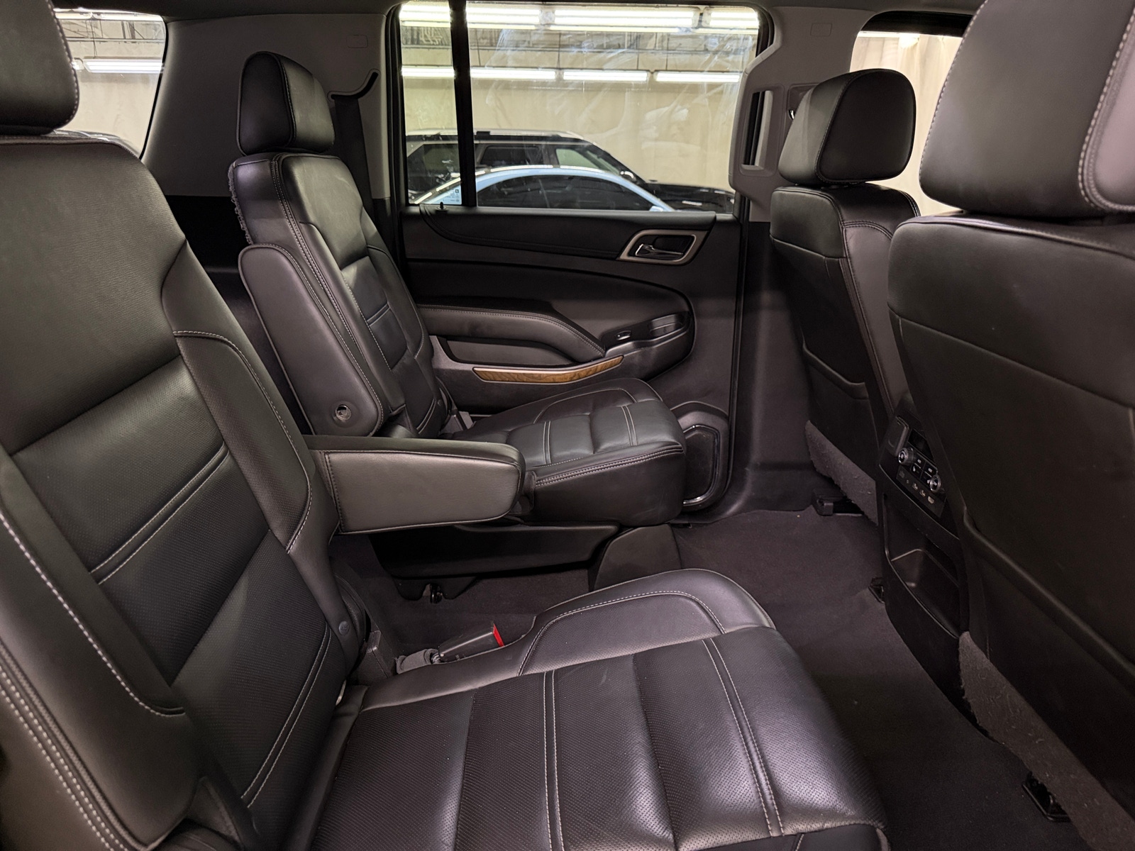 Thumbnail: 2019 GMC Yukon XL - 5