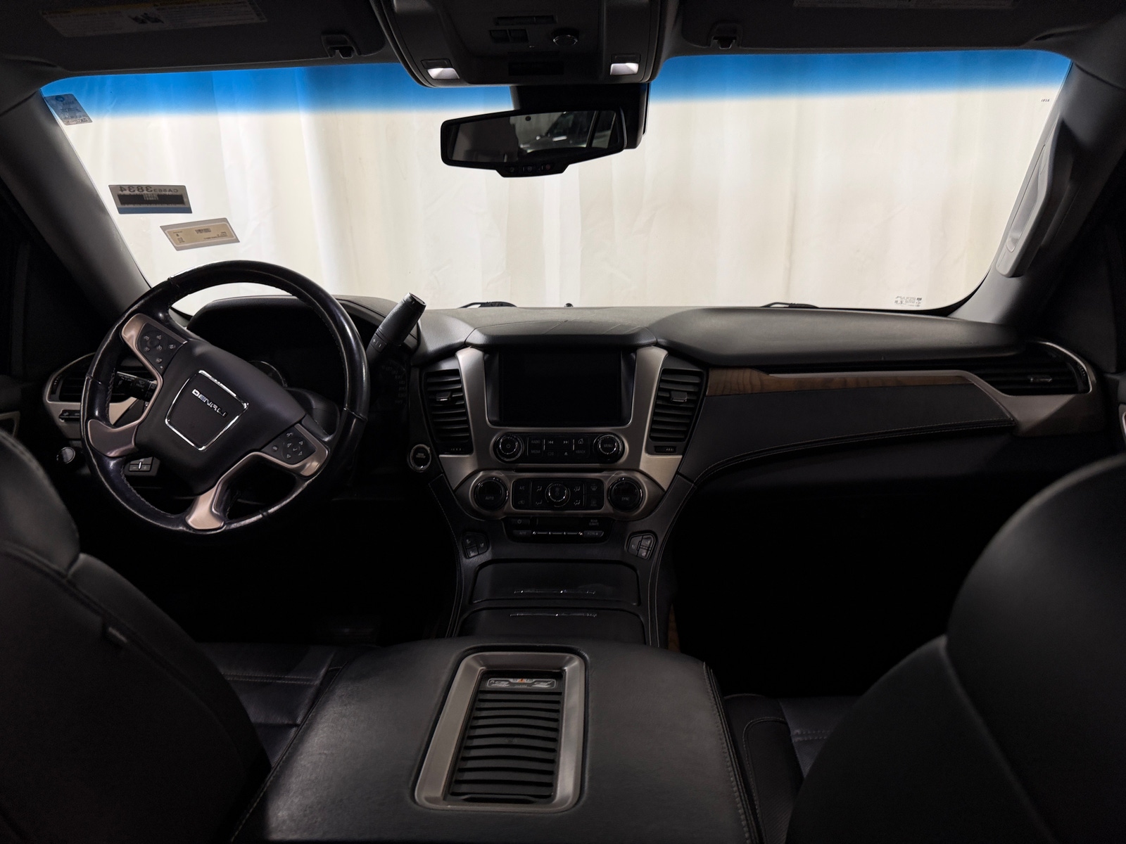Thumbnail: 2019 GMC Yukon XL - 2