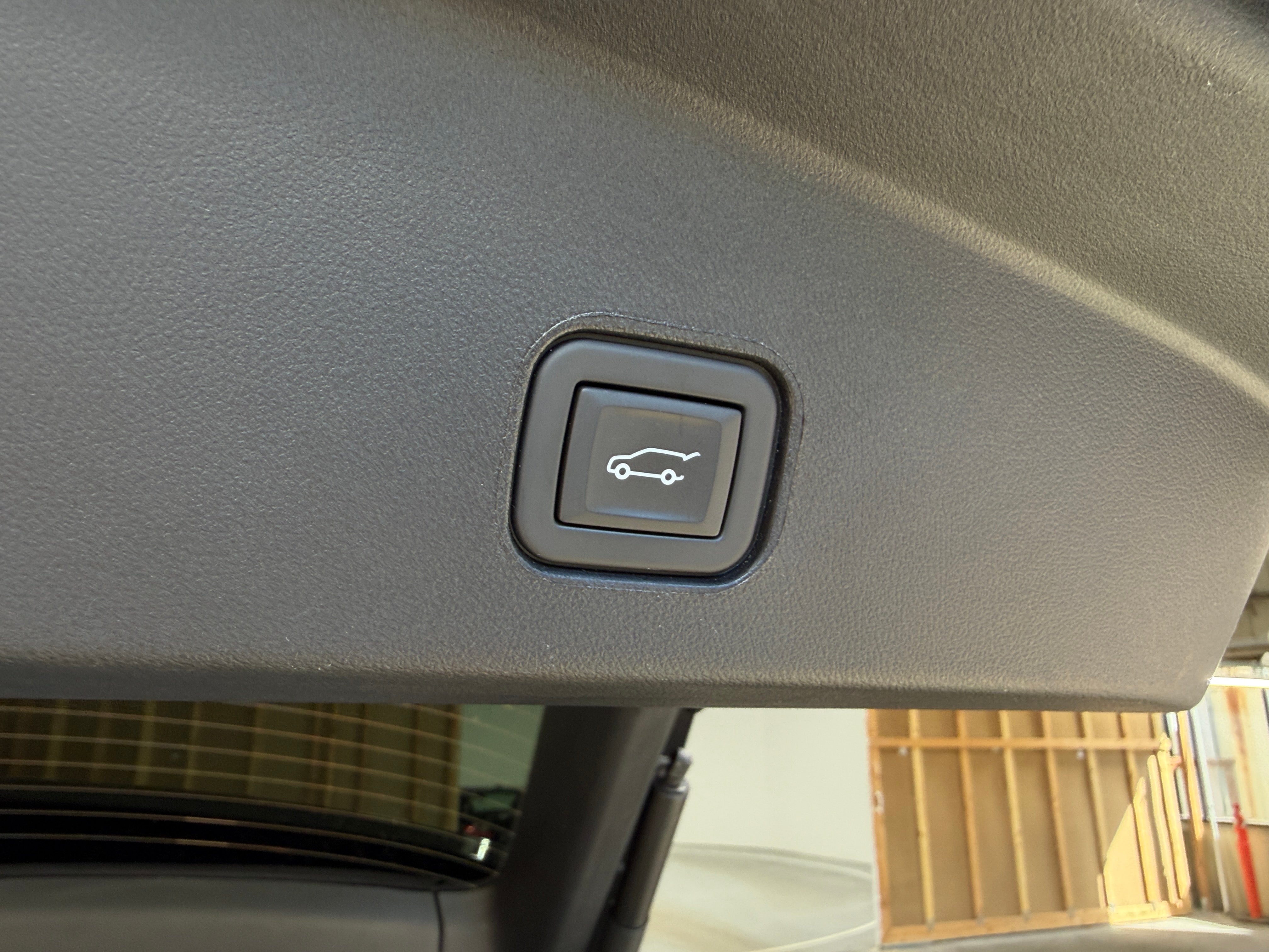 Used 2024 Cadillac LYRIQ Luxury 2 with VIN 1GYKPRRKXRZ110408 for sale in Auburn, WA