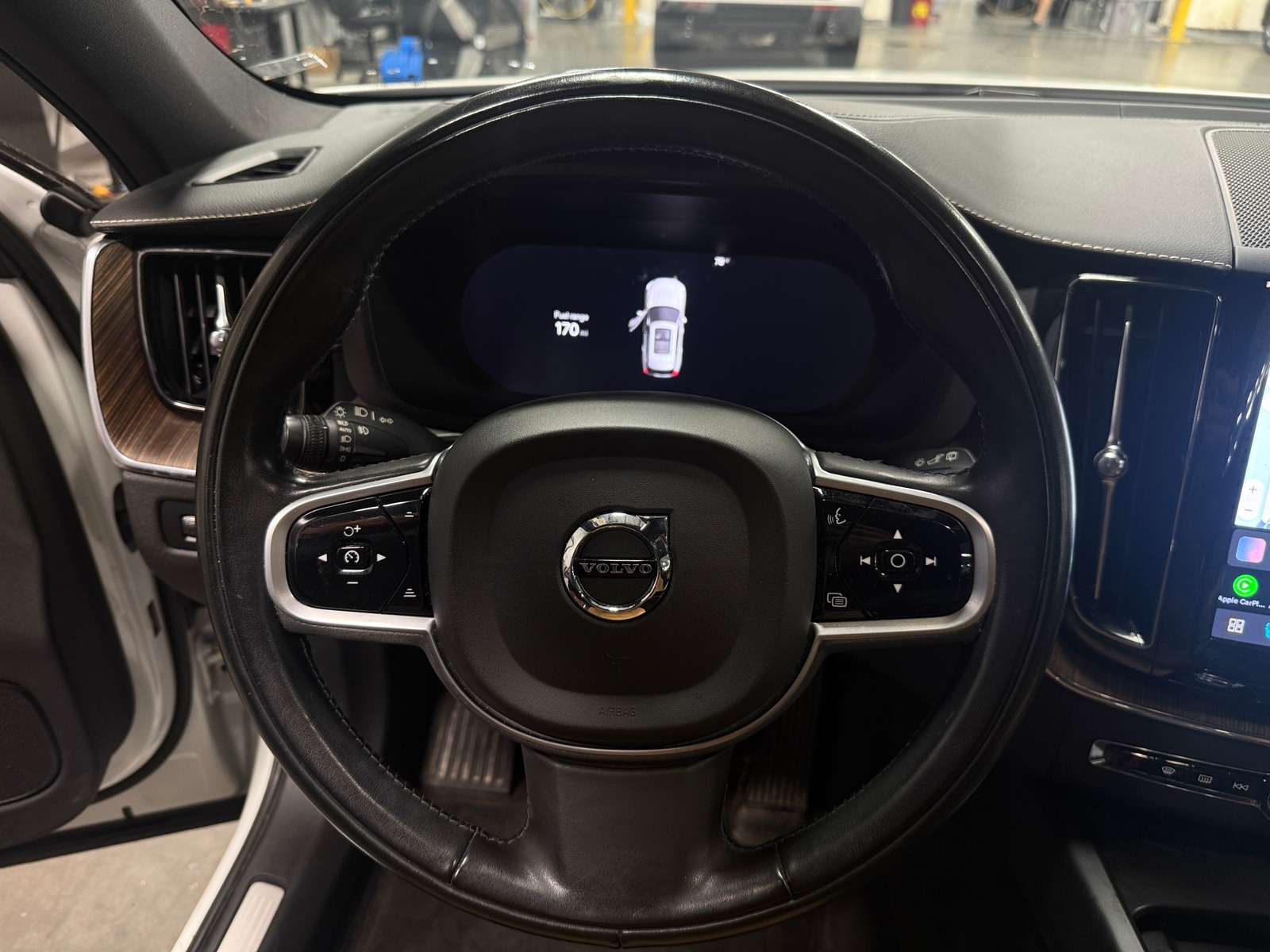 Thumbnail: 2022 Volvo XC60 - 4