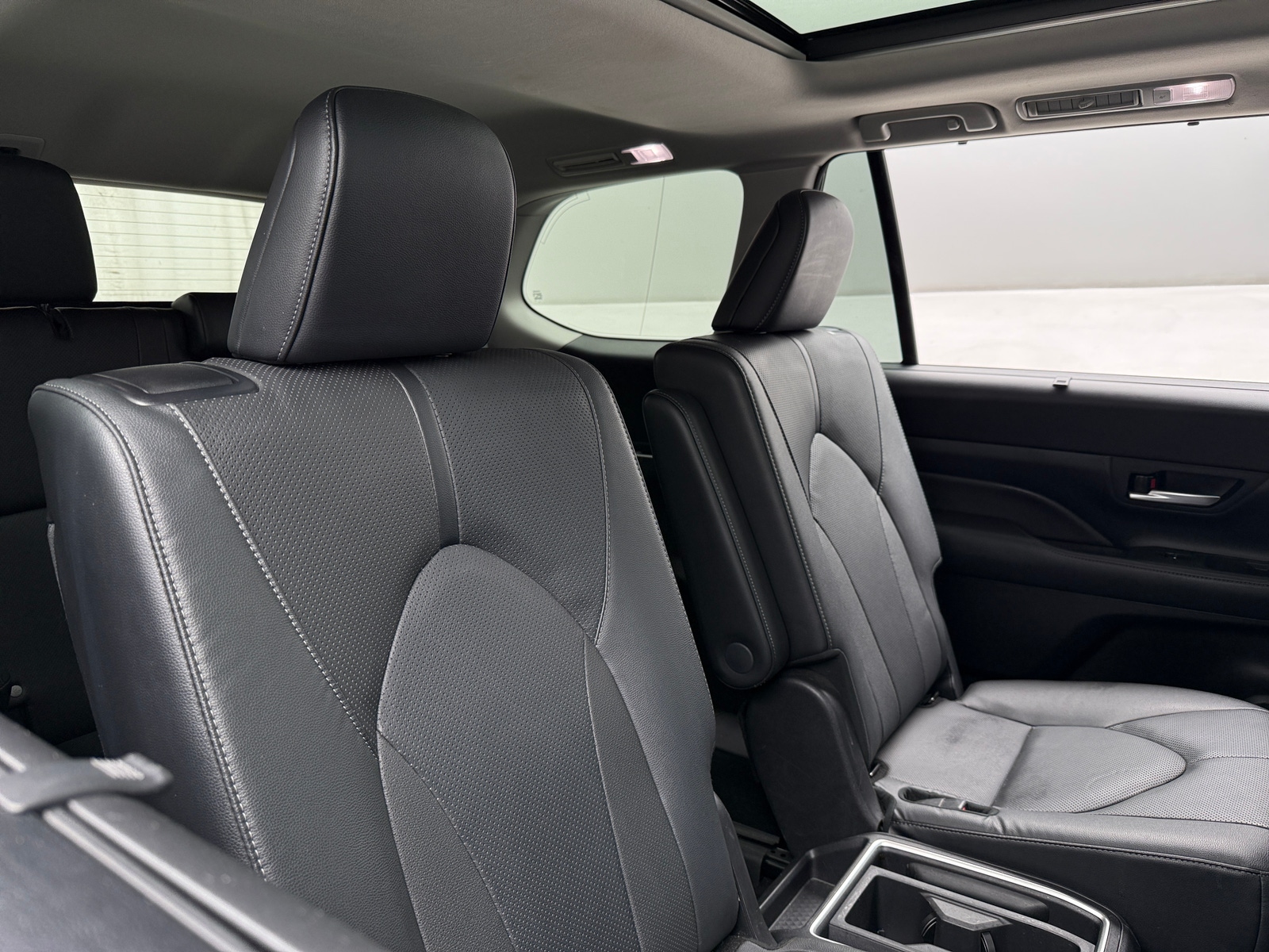 Thumbnail: 2025 Toyota Grand Highlander - 5
