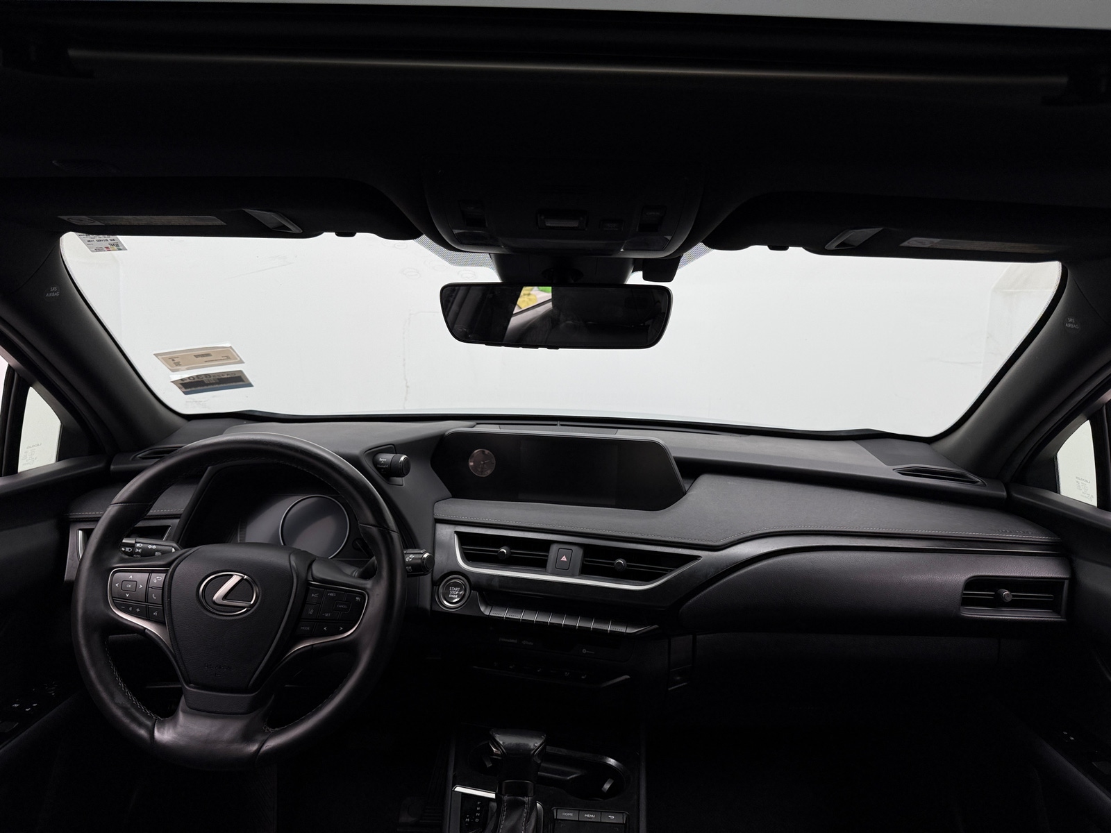 Thumbnail: 2019 Lexus UX - 2