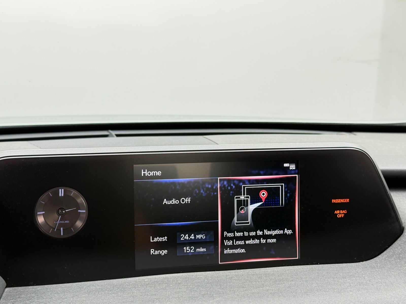 Thumbnail: 2019 Lexus UX - 3