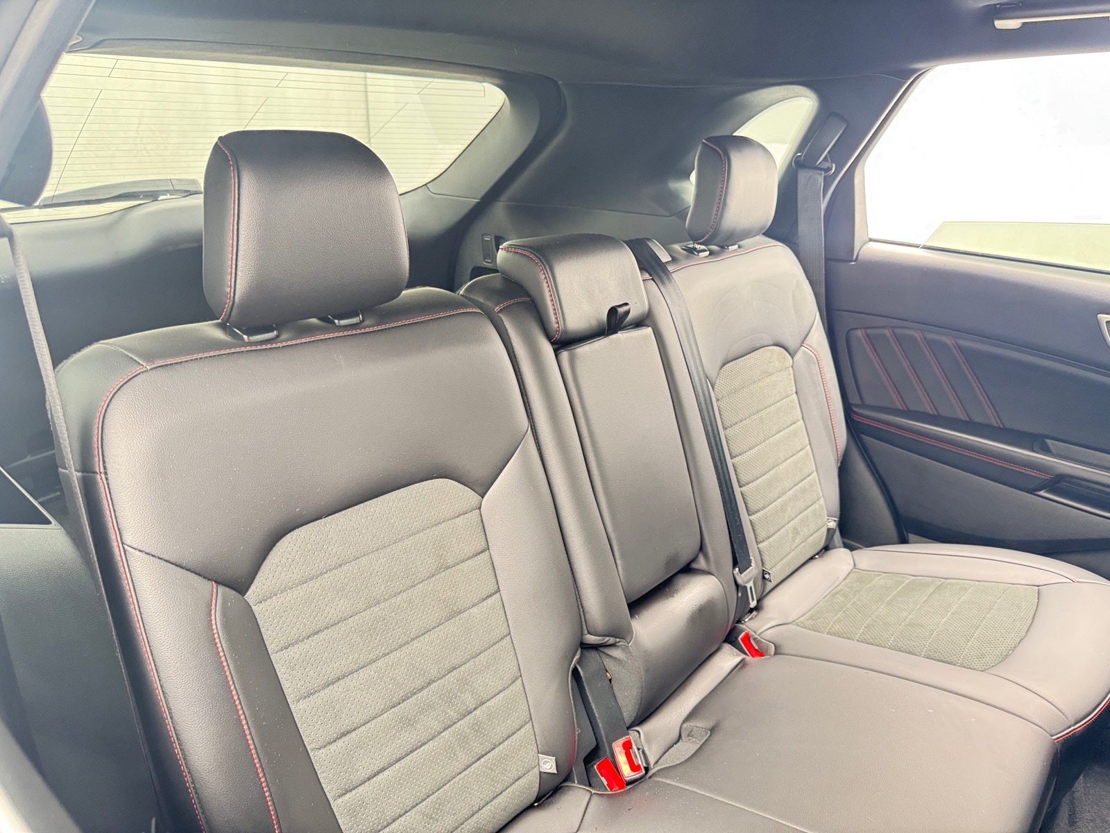 Thumbnail: 2022 Ford Edge - 5