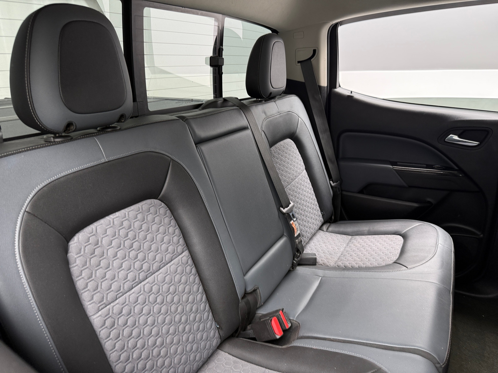 Thumbnail: 2017 Chevrolet Colorado - 5