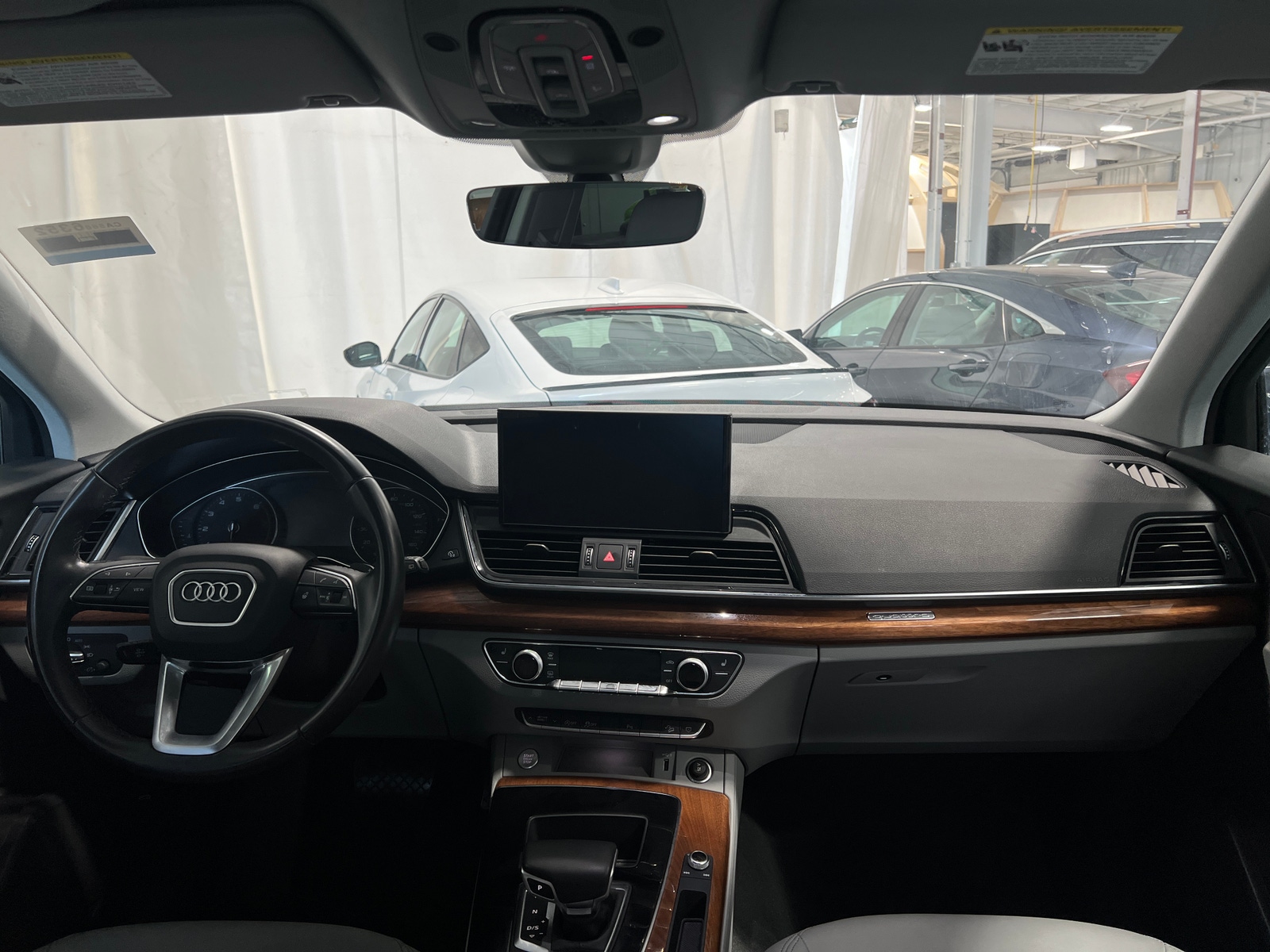 Thumbnail: 2023 Audi Q5 - 3