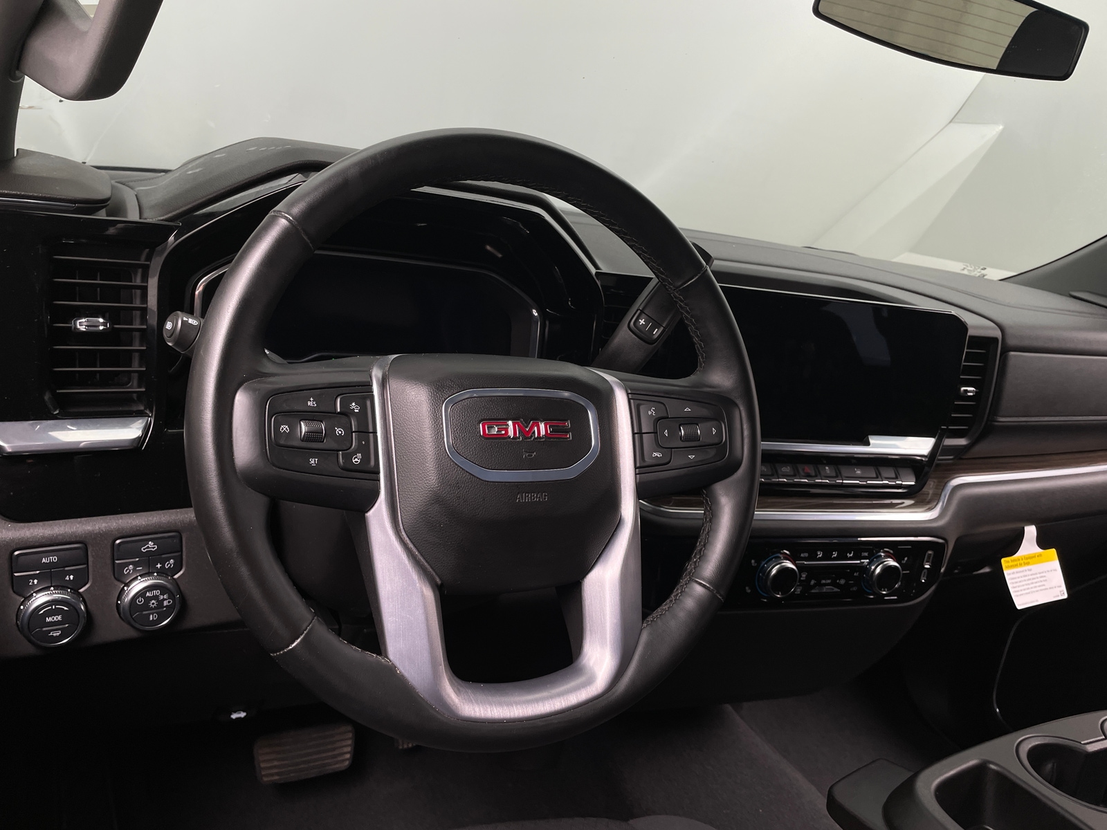 Thumbnail: 2024 GMC Sierra 1500 - 5