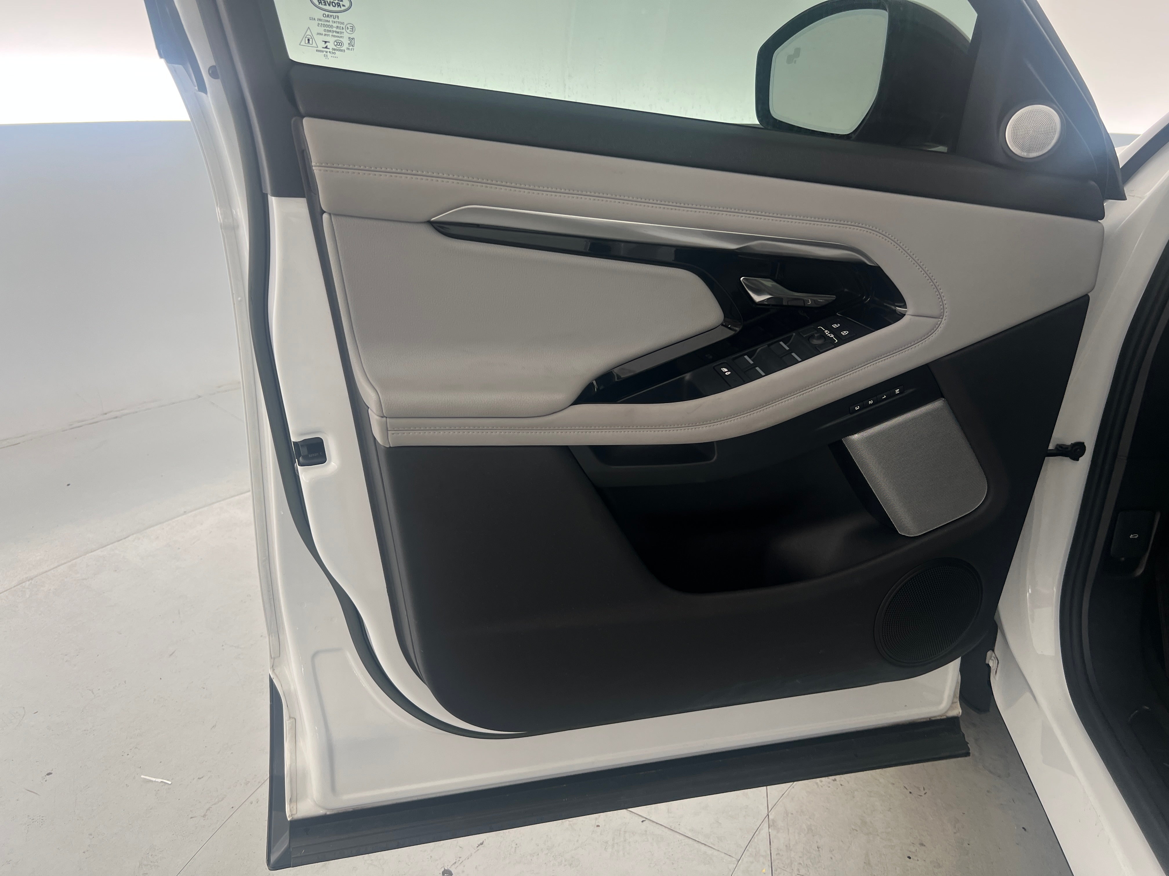 SALZP2FX6PH204213