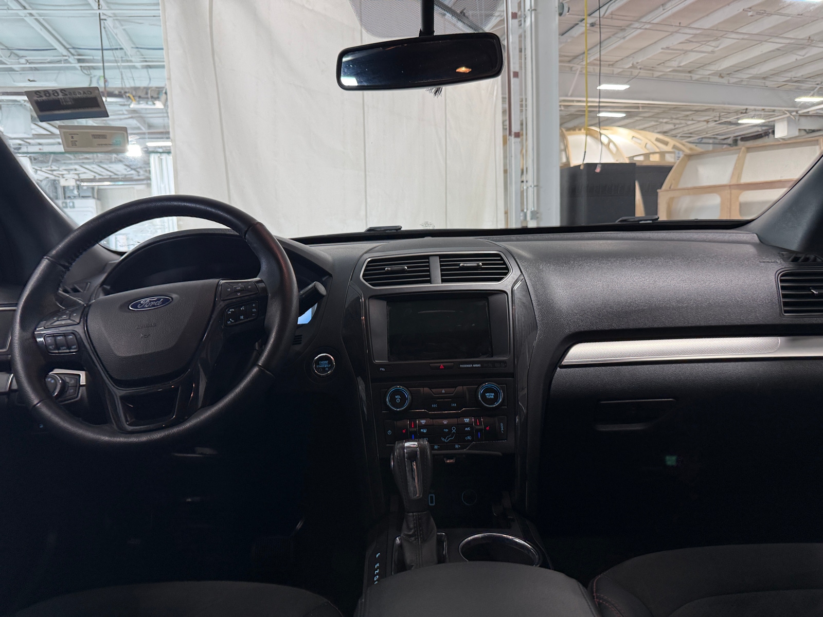 Thumbnail: 2018 Ford Explorer - 3