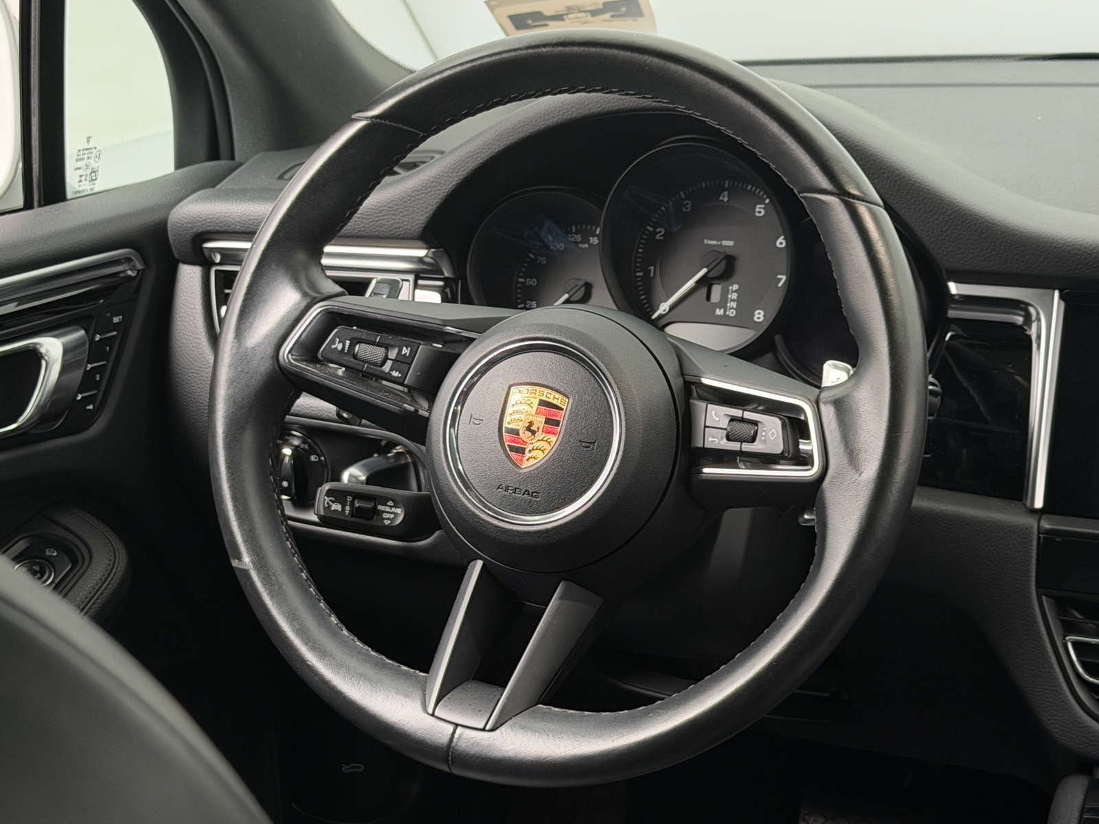 Thumbnail: 2024 Porsche Macan - 4