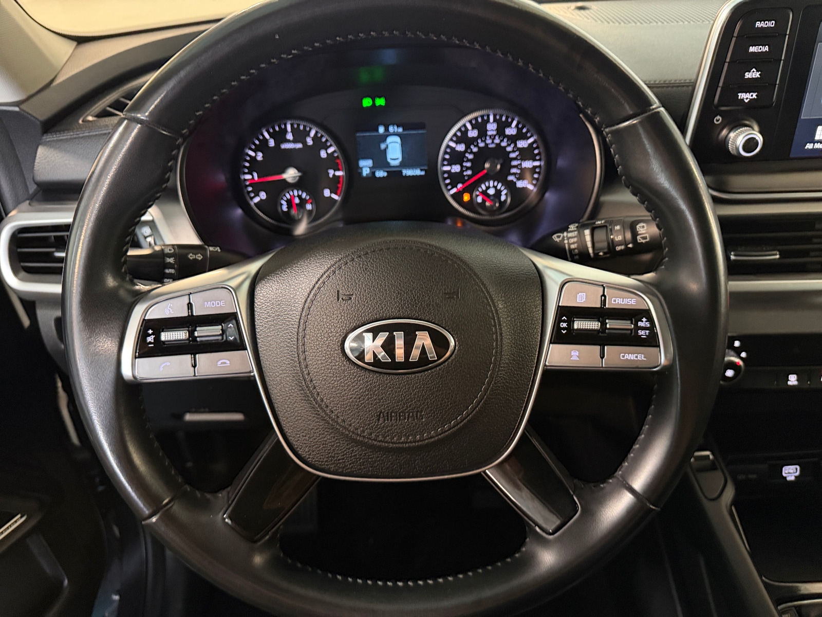 Thumbnail: 2020 Kia Telluride - 4