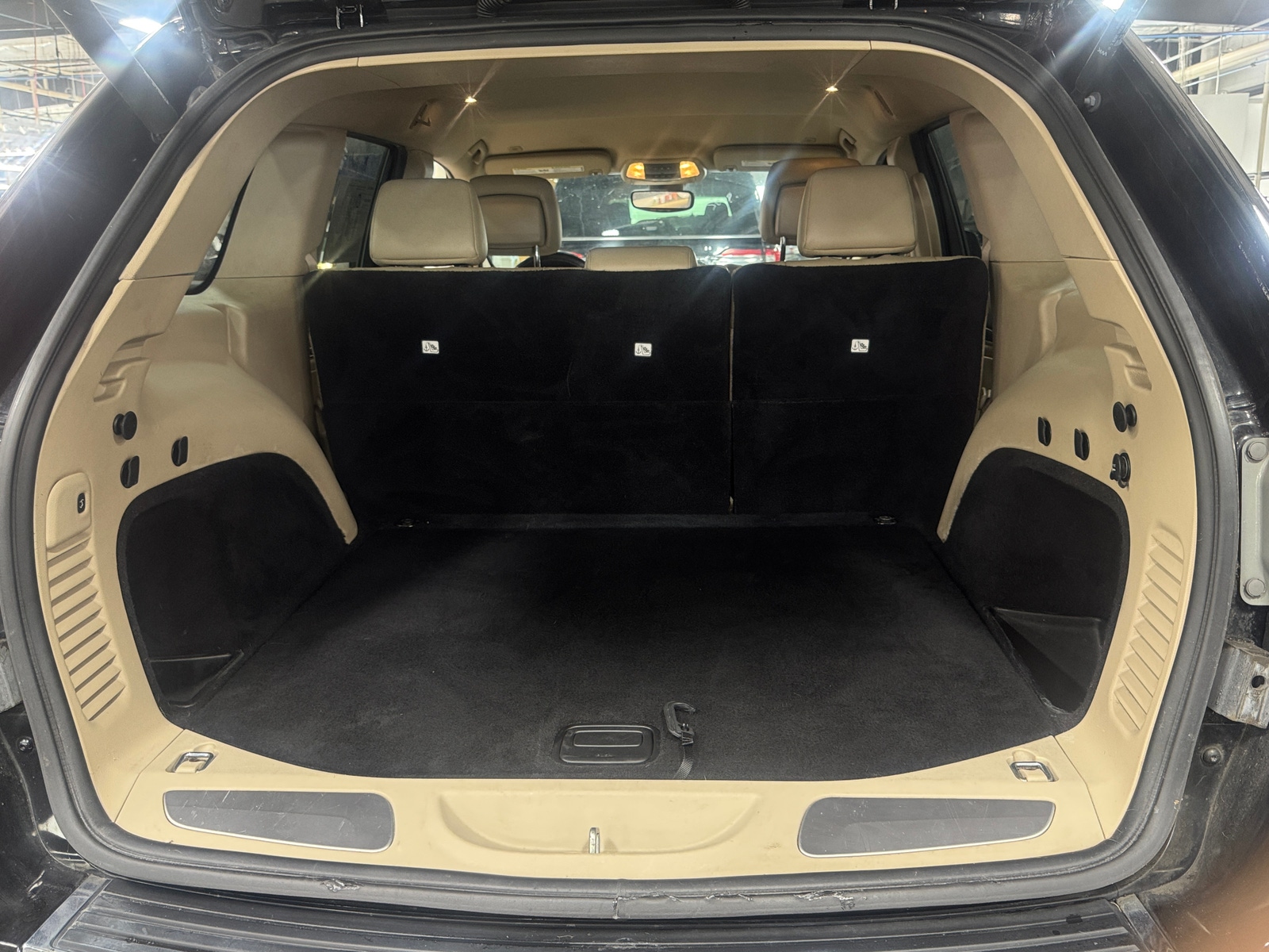 Thumbnail: 2019 Jeep Grand Cherokee - 6