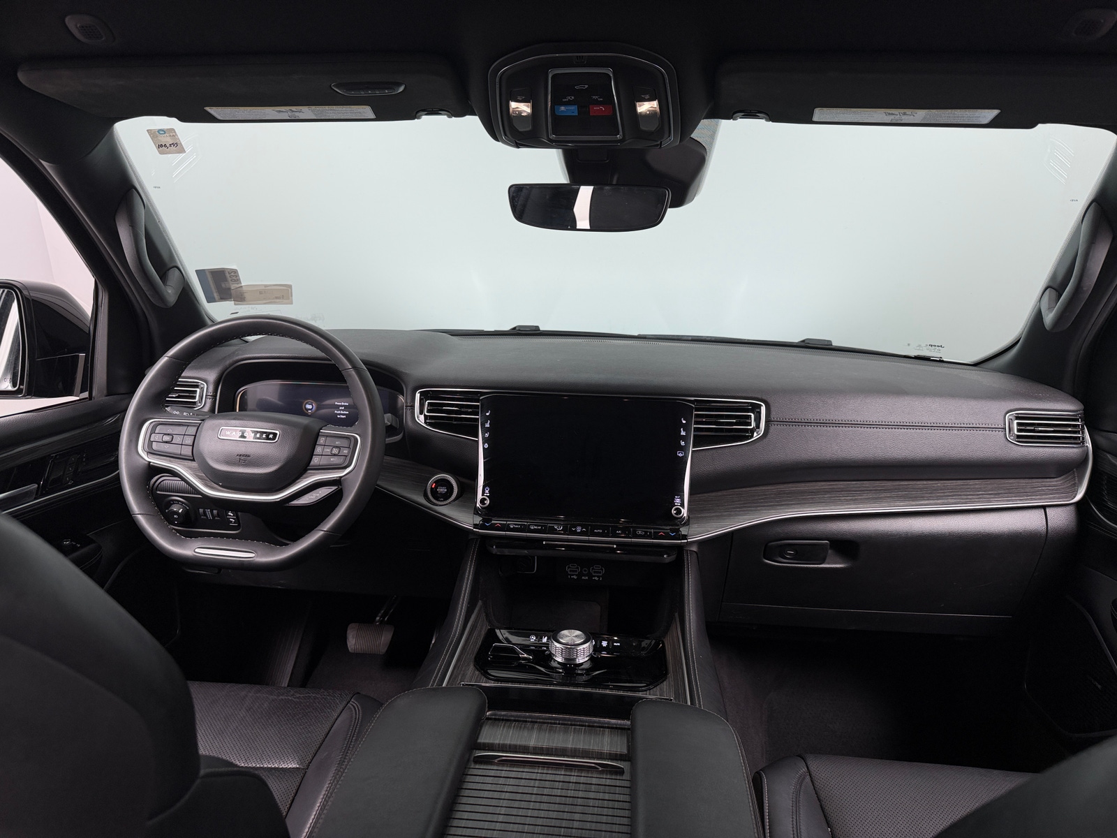 Thumbnail: 2024 Jeep Wagoneer - 2