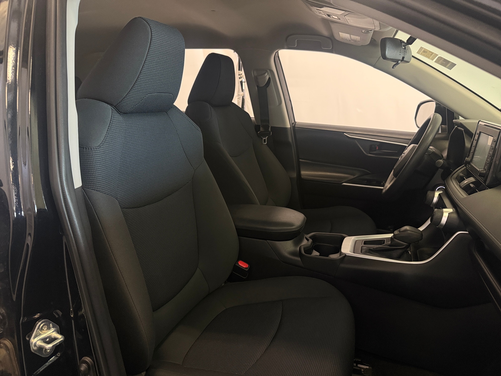 Thumbnail: 2020 Toyota RAV4 - 2