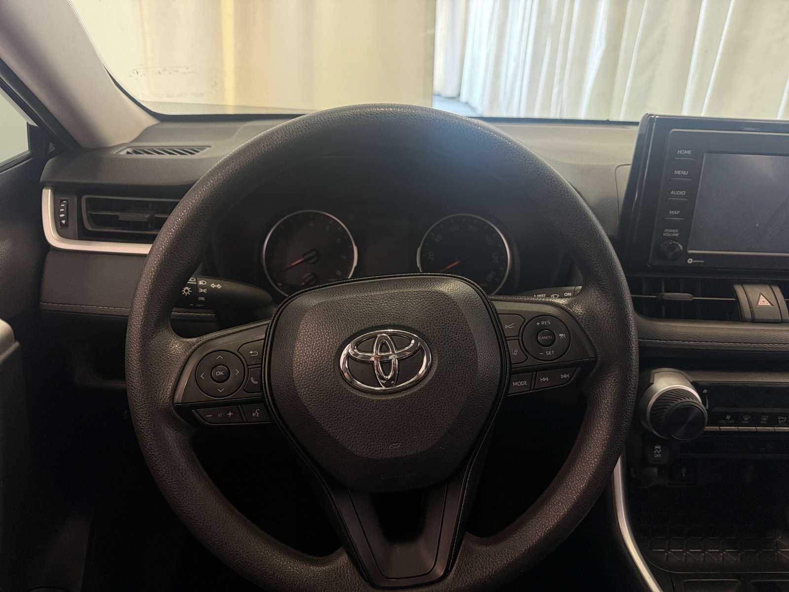 Thumbnail: 2020 Toyota RAV4 - 5