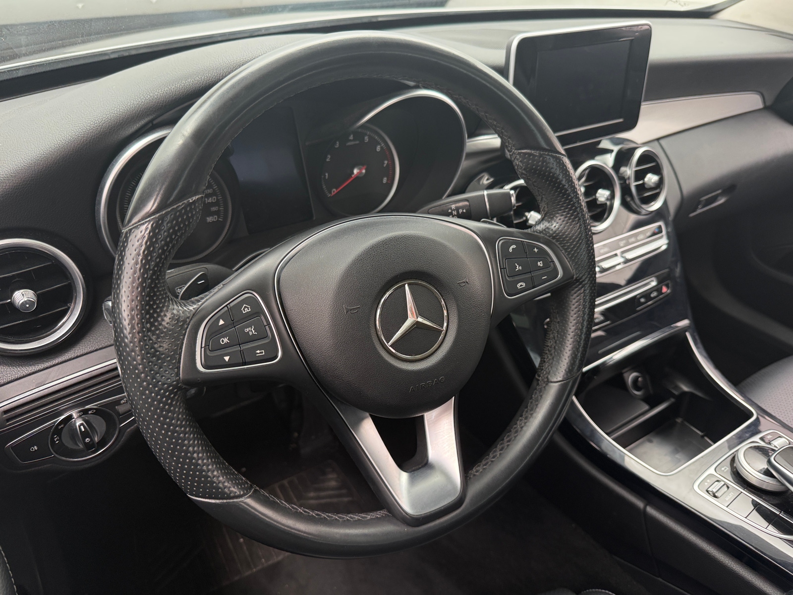 Thumbnail: 2015 Mercedes-Benz C-Class - 4