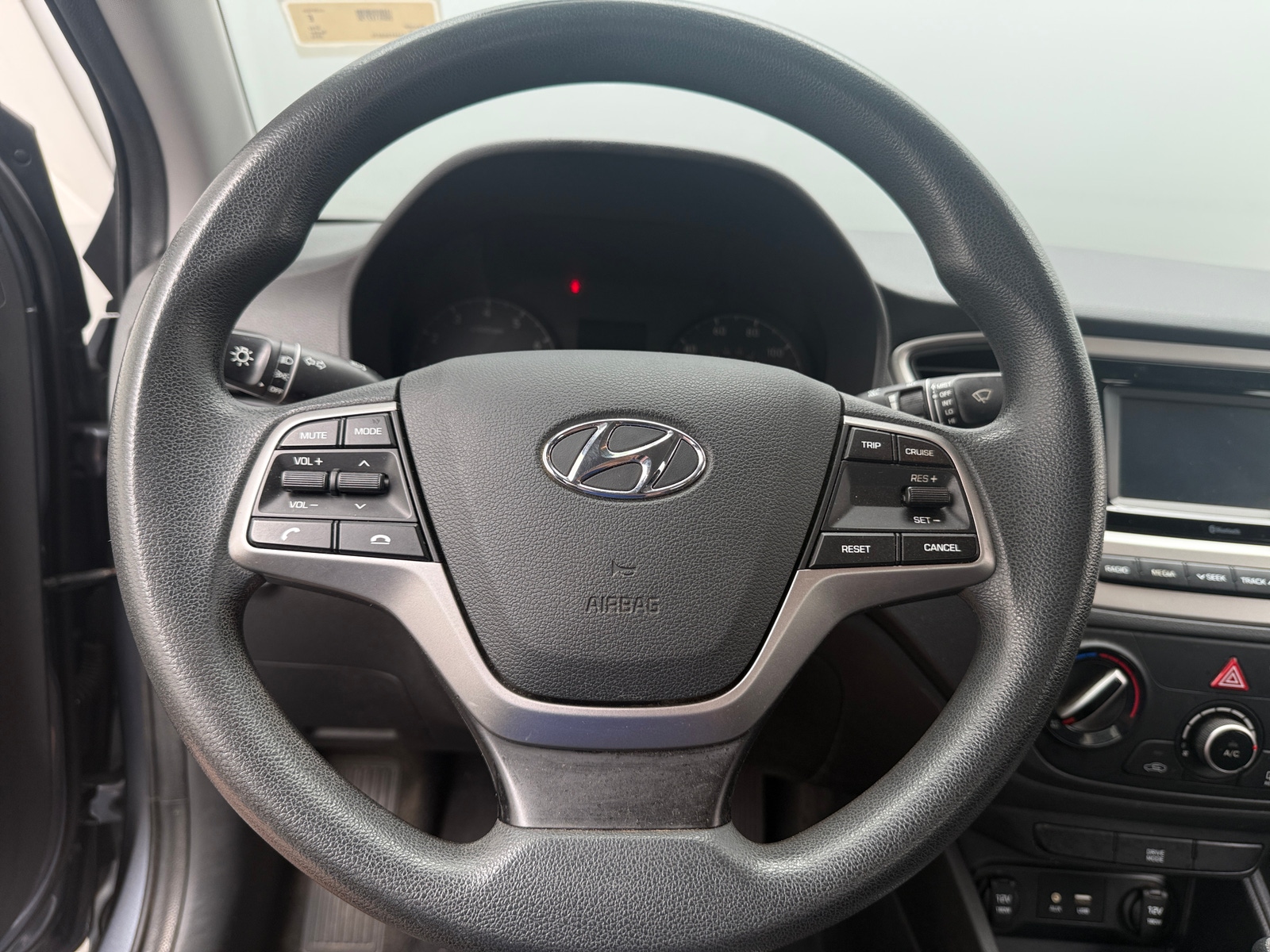 Thumbnail: 2019 Hyundai Accent - 5
