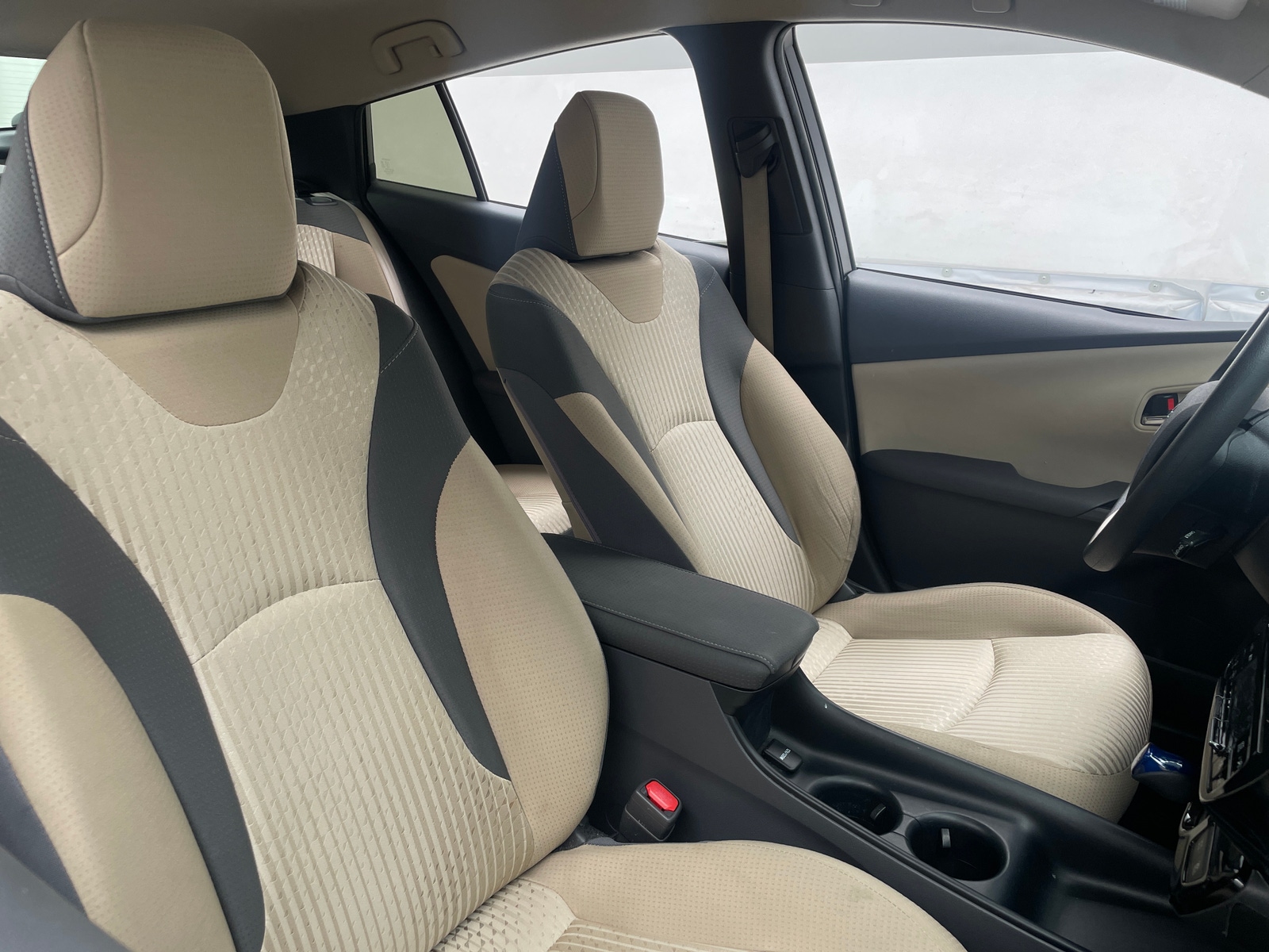 Thumbnail: 2018 Toyota Prius - 2