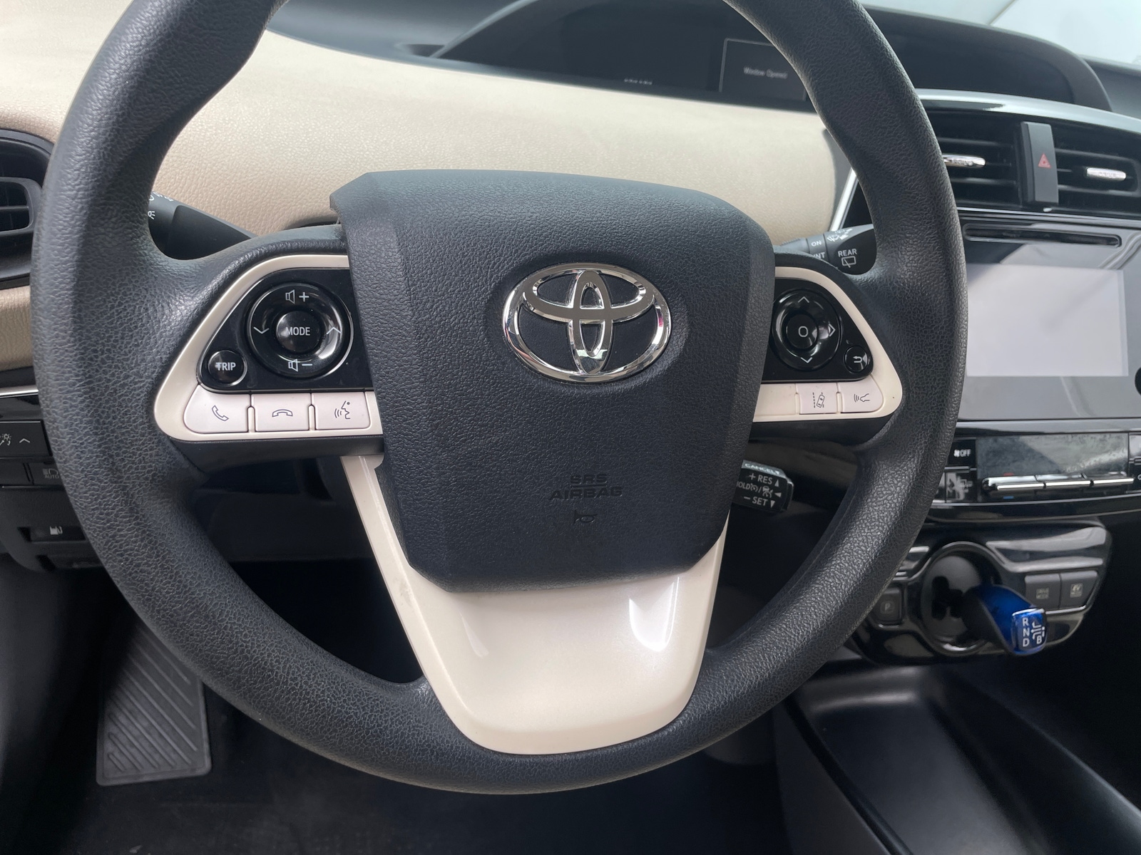 Thumbnail: 2018 Toyota Prius - 5