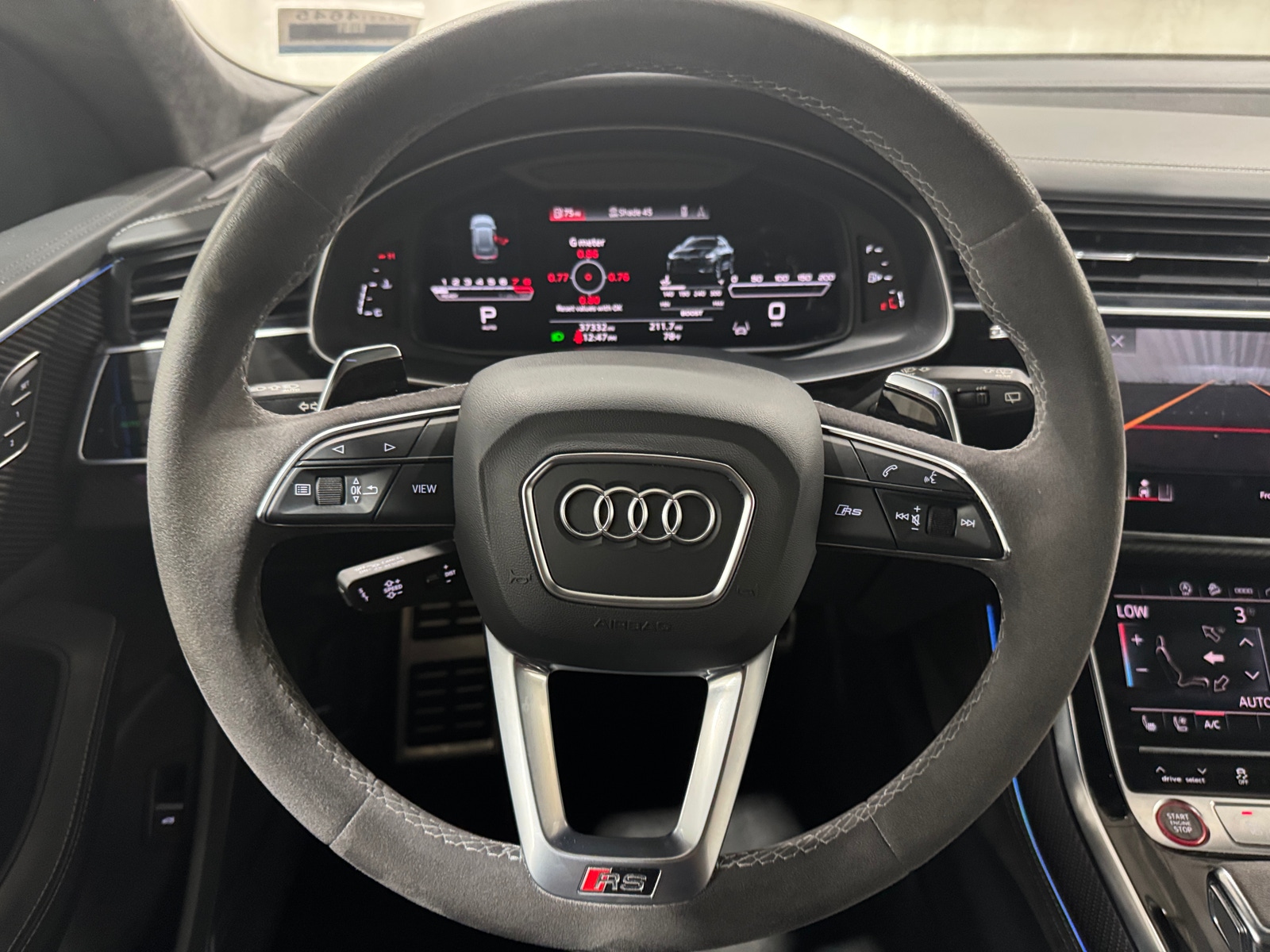 Thumbnail: 2022 Audi RS Q8 - 4