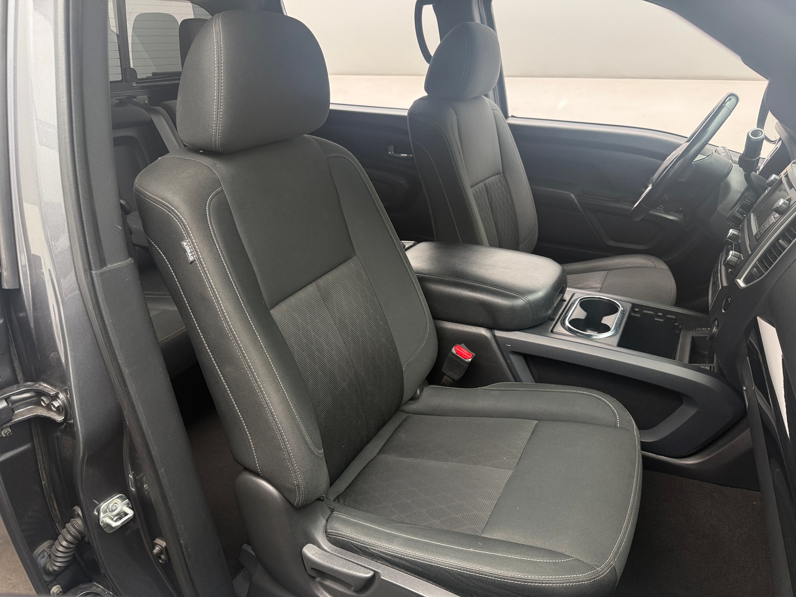 Thumbnail: 2019 Nissan Titan - 2