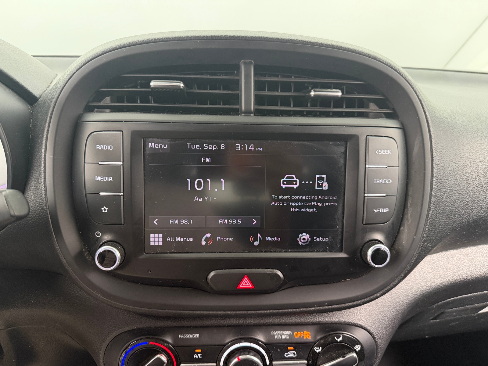 Thumbnail: 2023 Kia Soul - 4