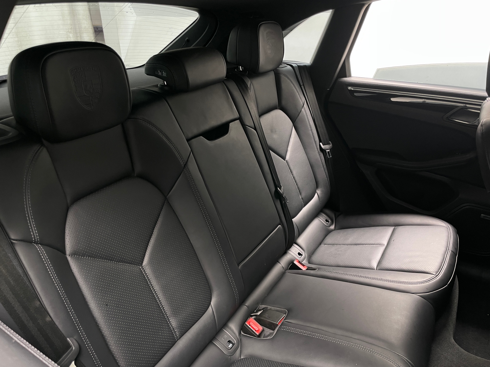 Thumbnail: 2024 Porsche Macan - 6